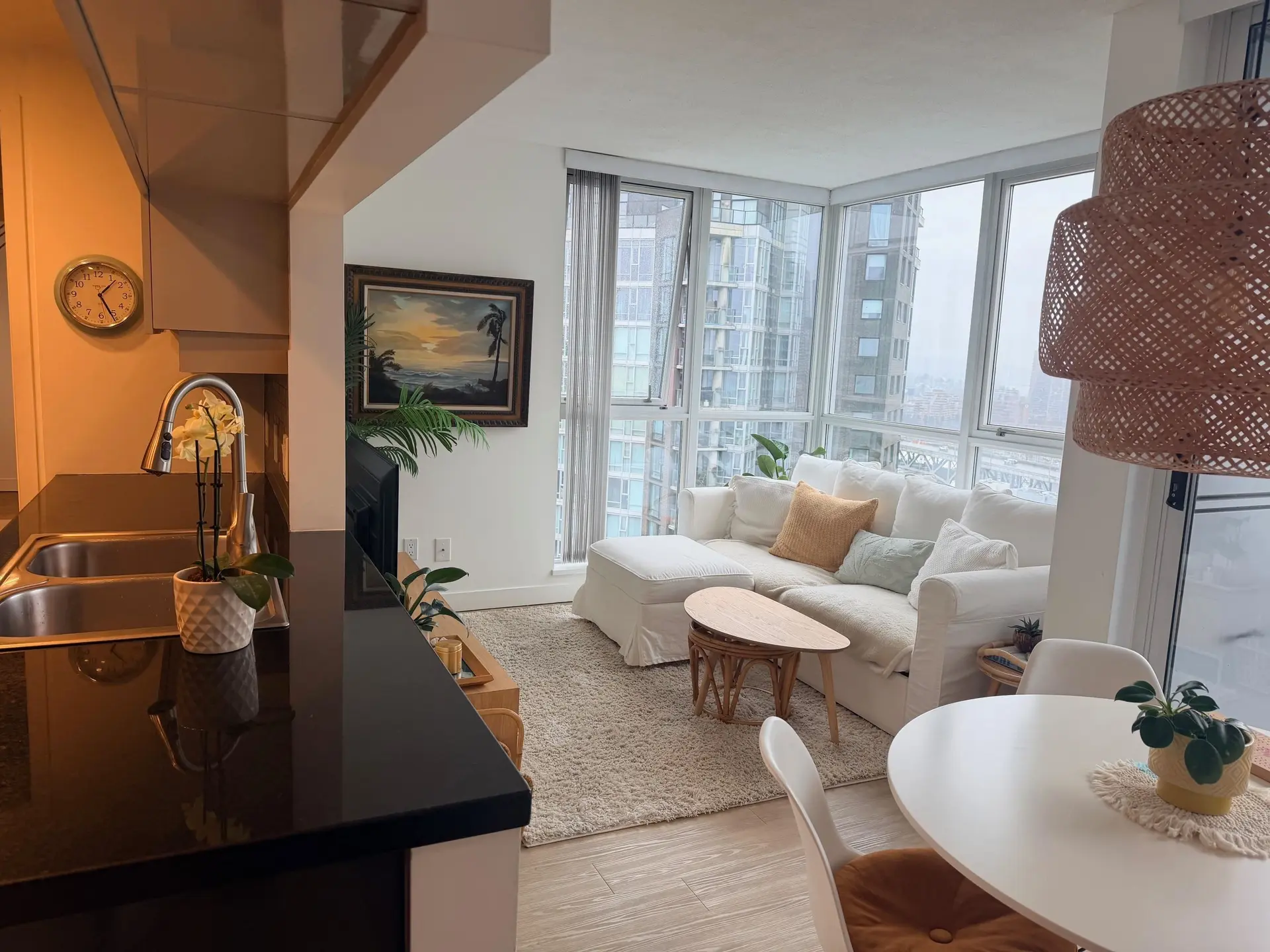 #3005 1408 Strathmore Mews - Image 4