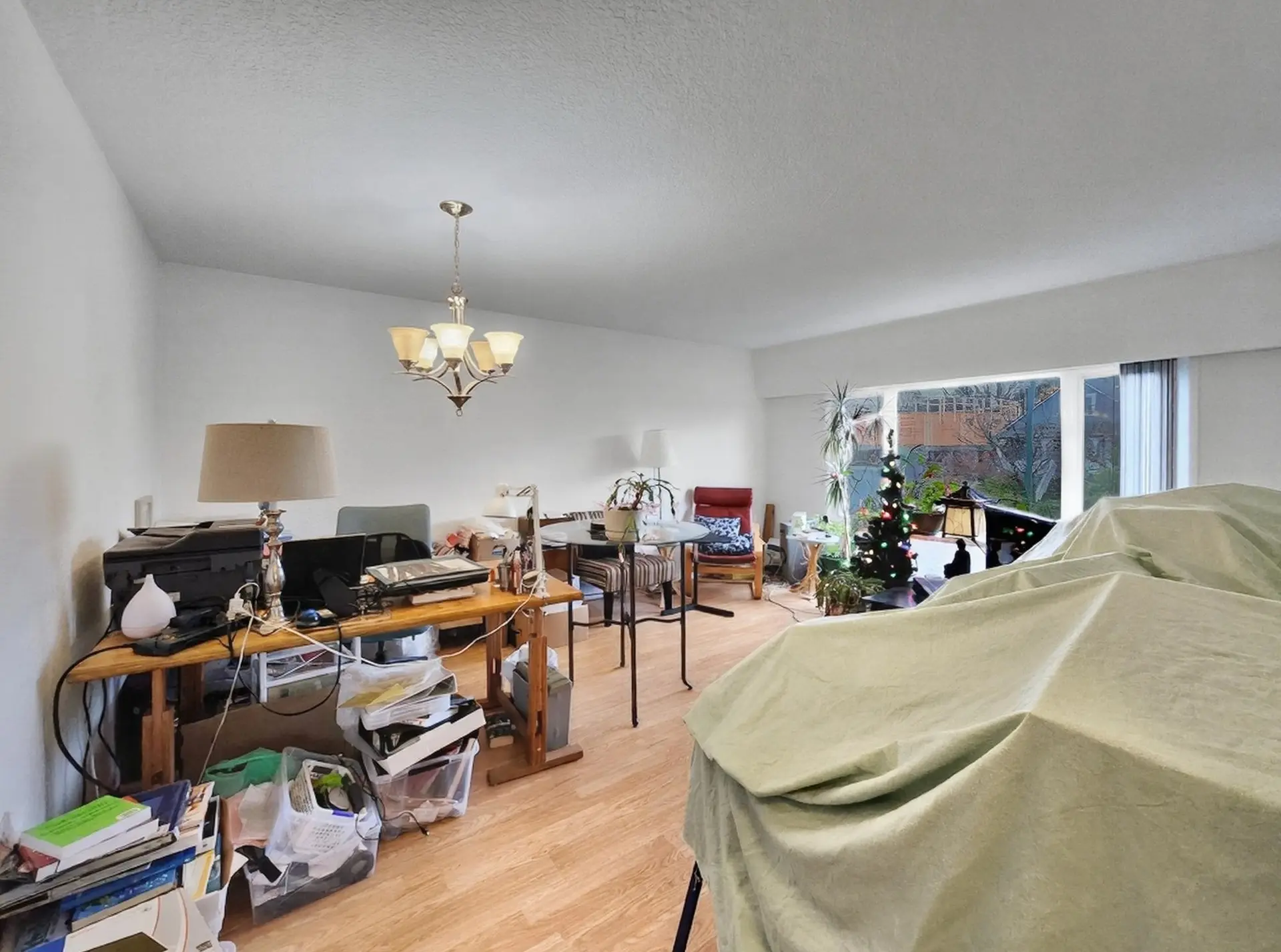 1621 Adanac Street - Image 2
