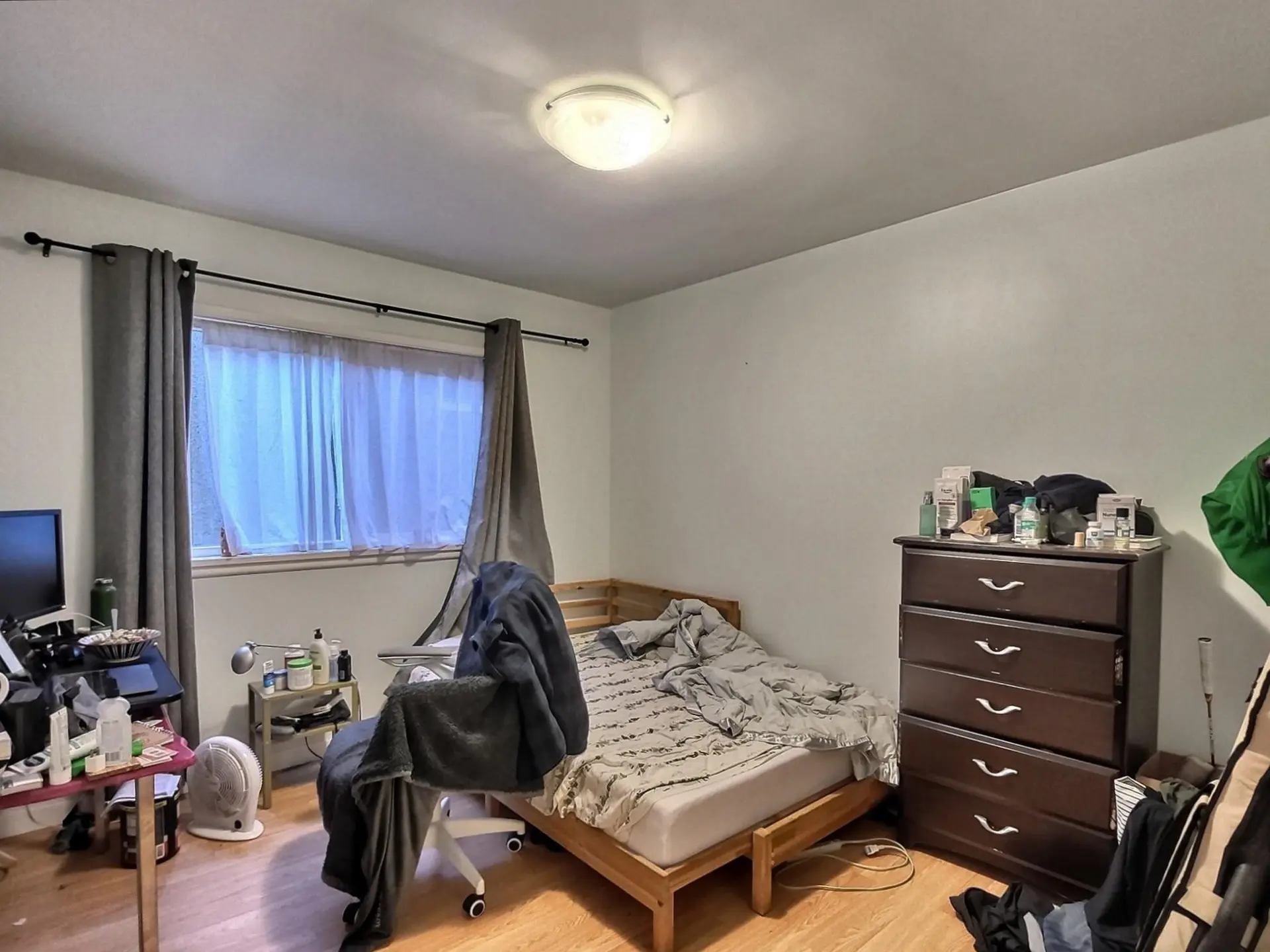 1621 Adanac Street - Image 12