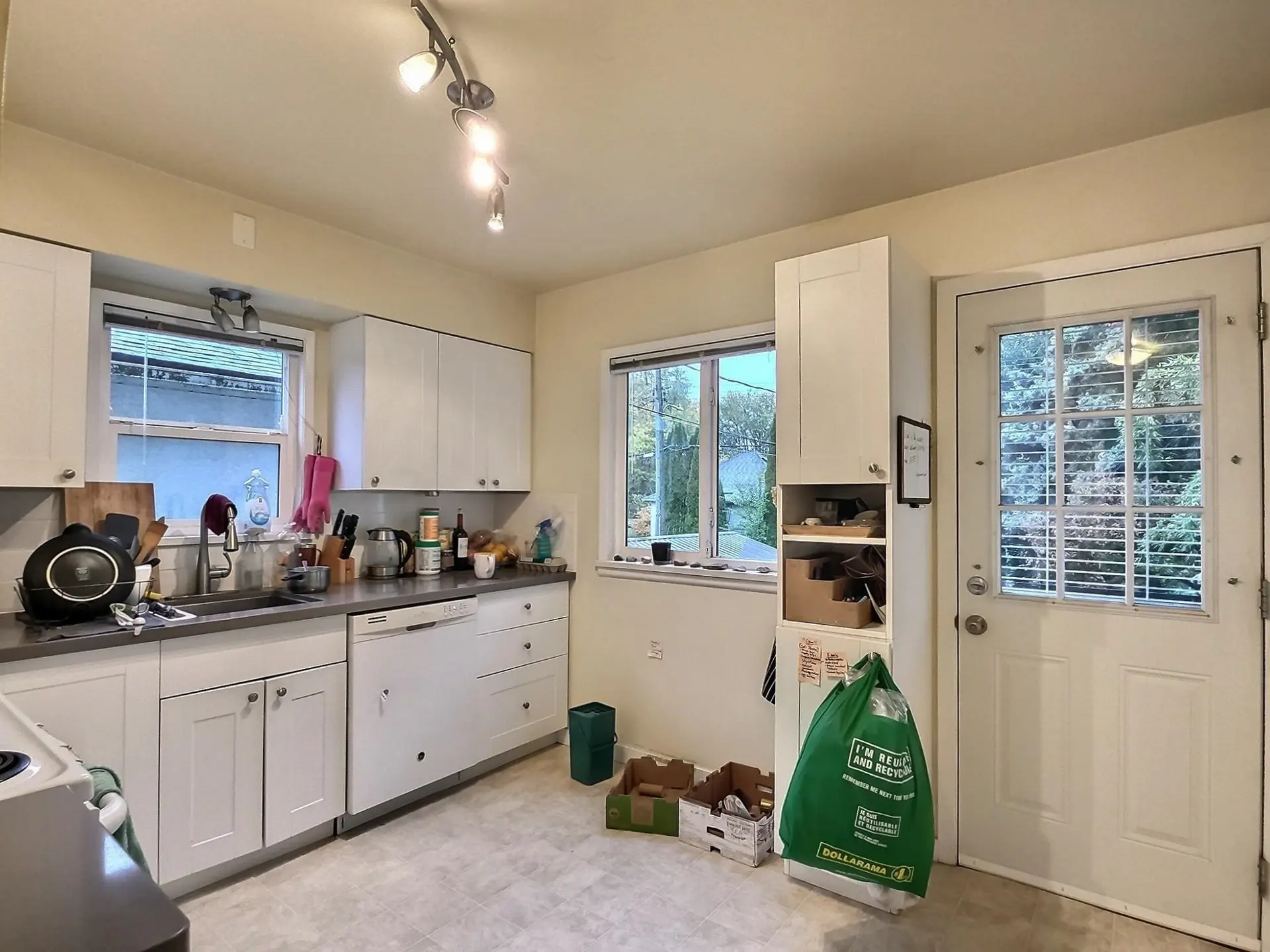 1621 Adanac Street - Image 10