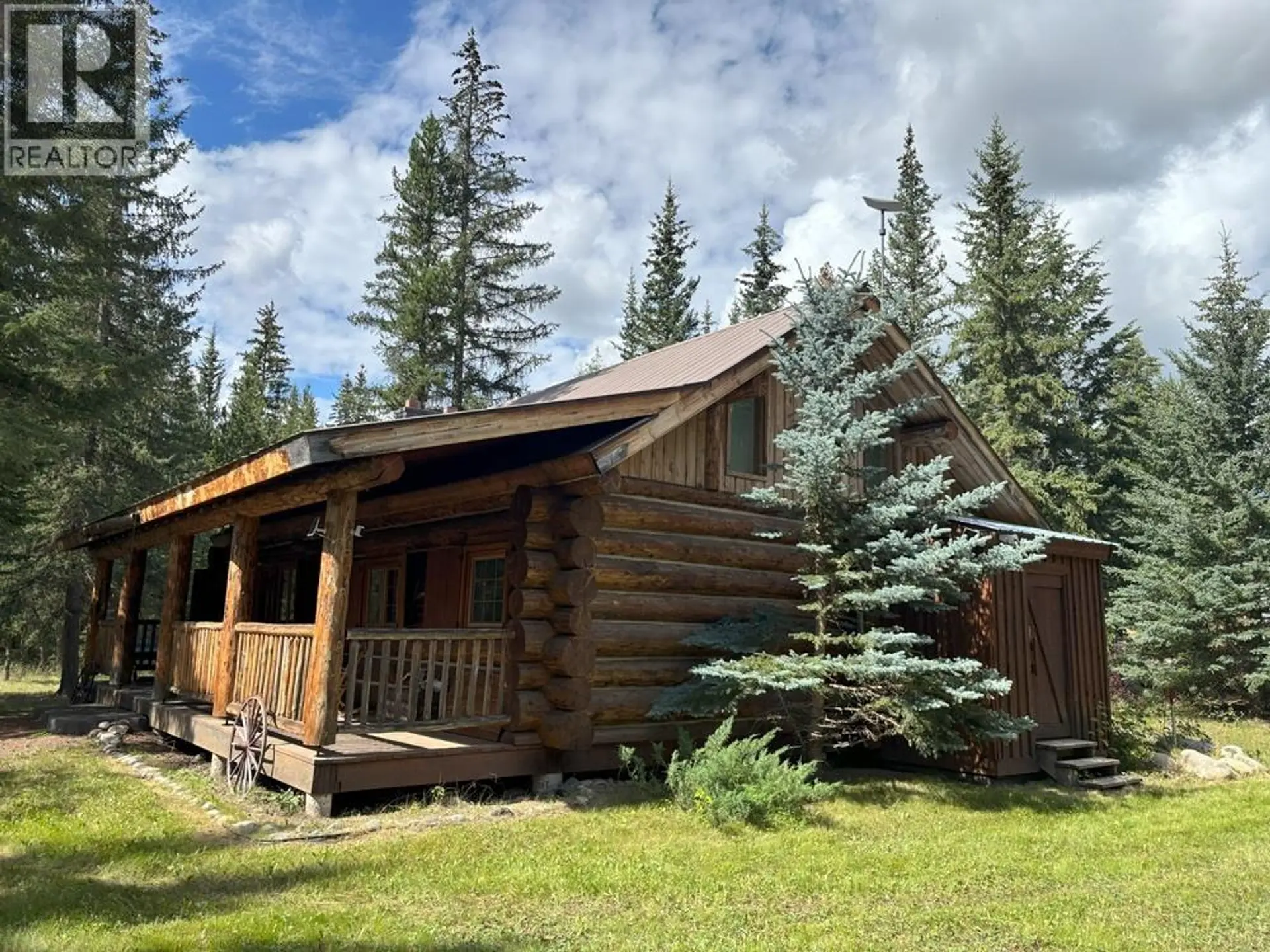 Property at 1500 HUTCHISON ROAD, 70 Mile House, BC