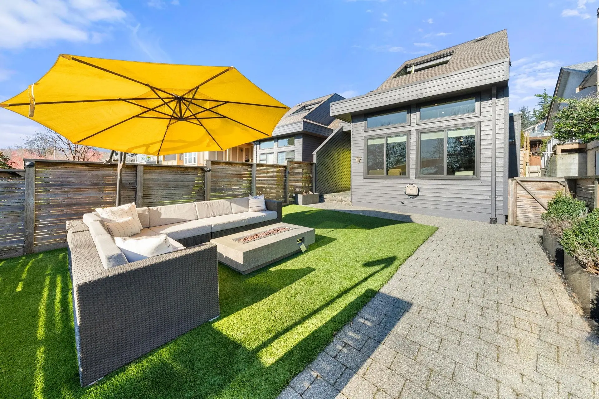 Property at 256 W 5th Street, North Vancouver, BC
