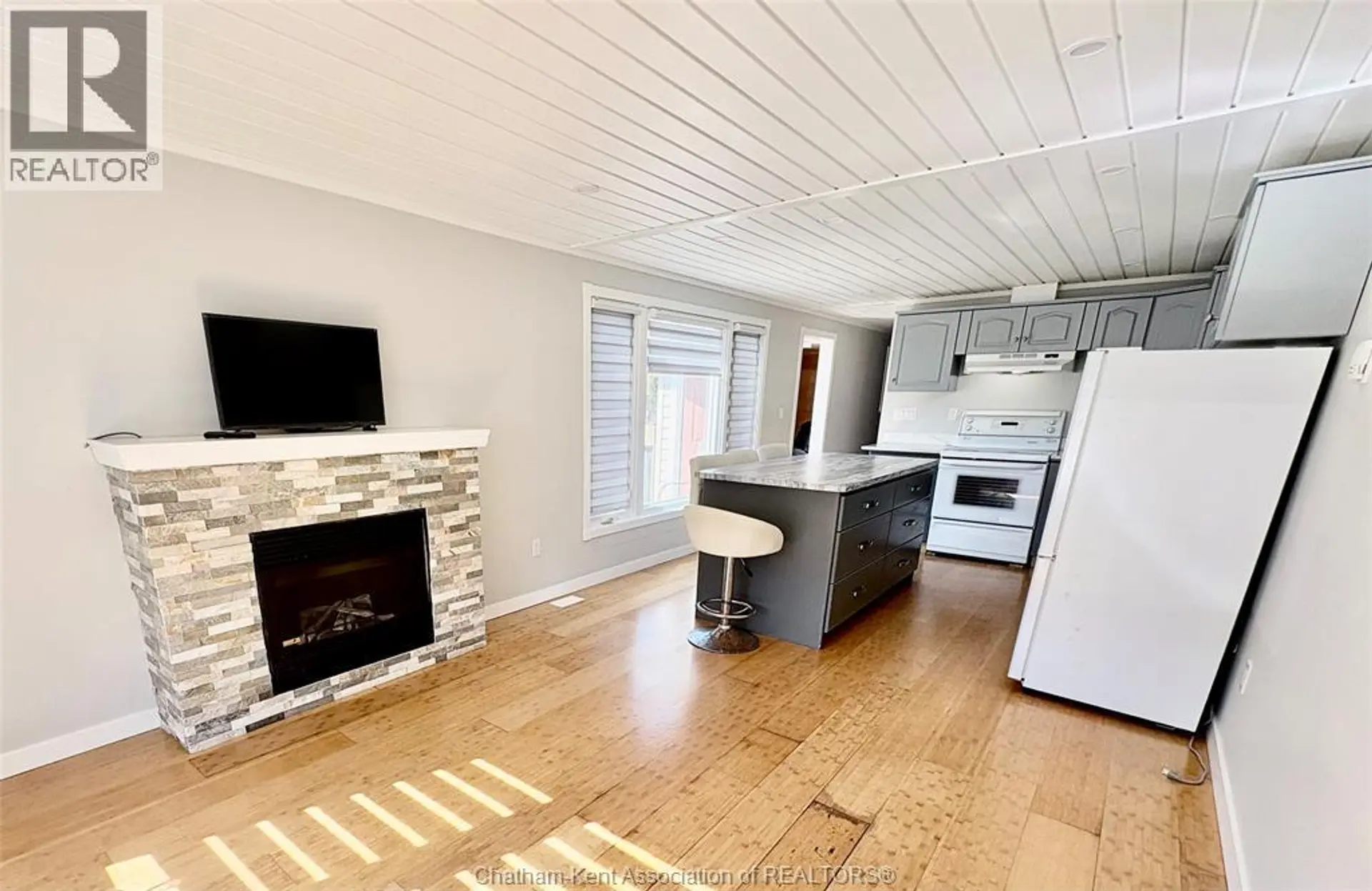 #51 9480 LONGWOODS ROAD - Image 9