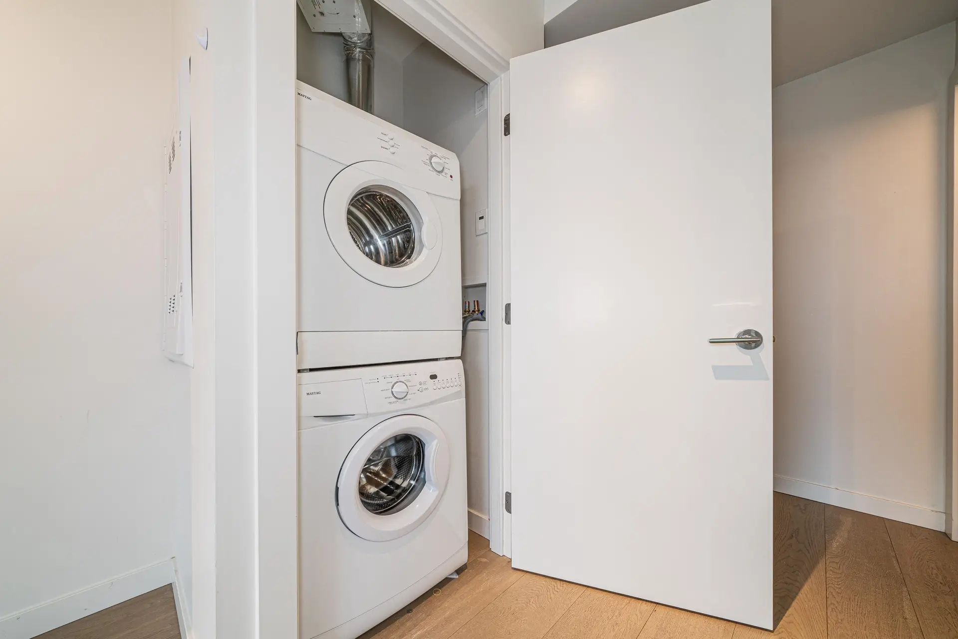#1401 13438 Central Avenue - Image 12