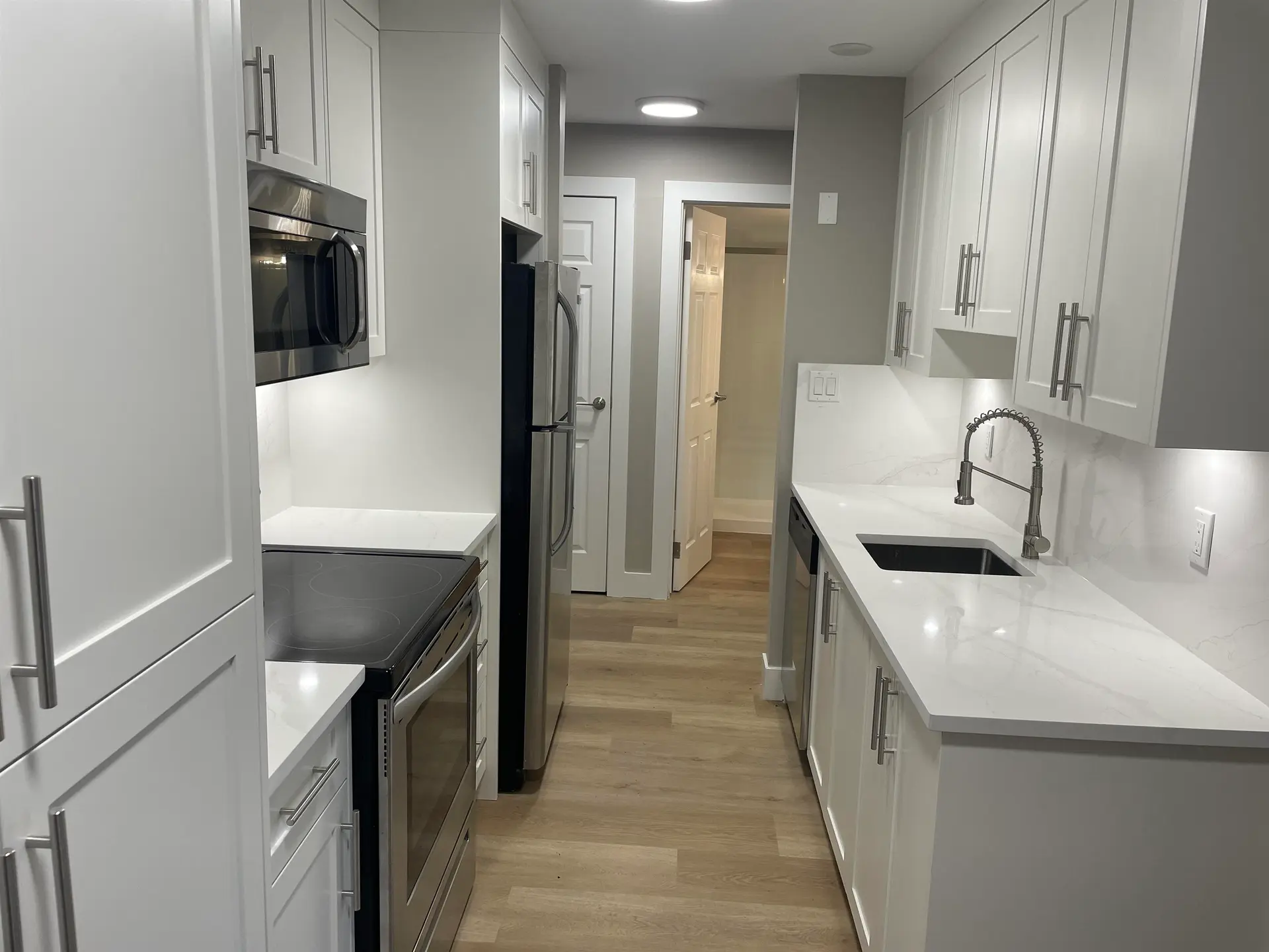 #215 2551 Willow Lane - Image 7