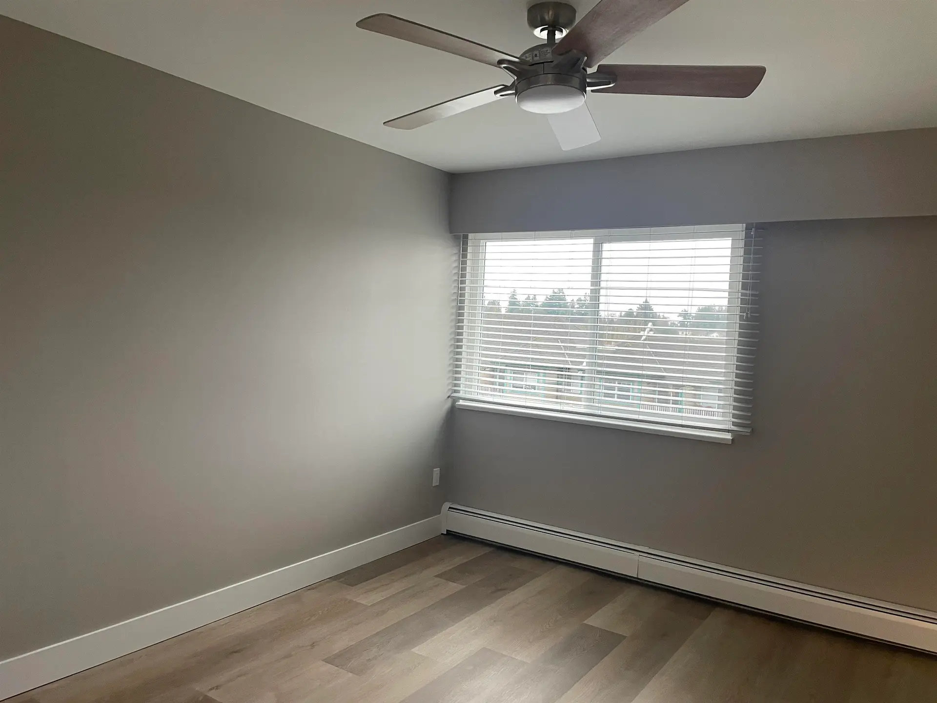 #215 2551 Willow Lane - Image 11