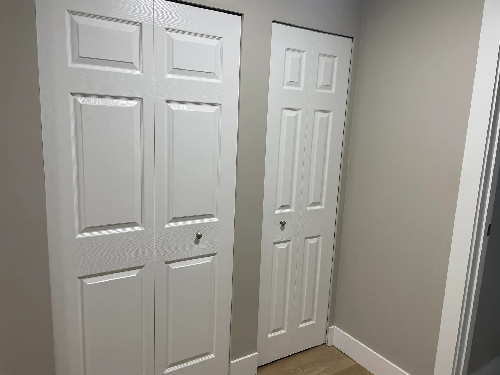 #215 2551 Willow Lane - Image 4