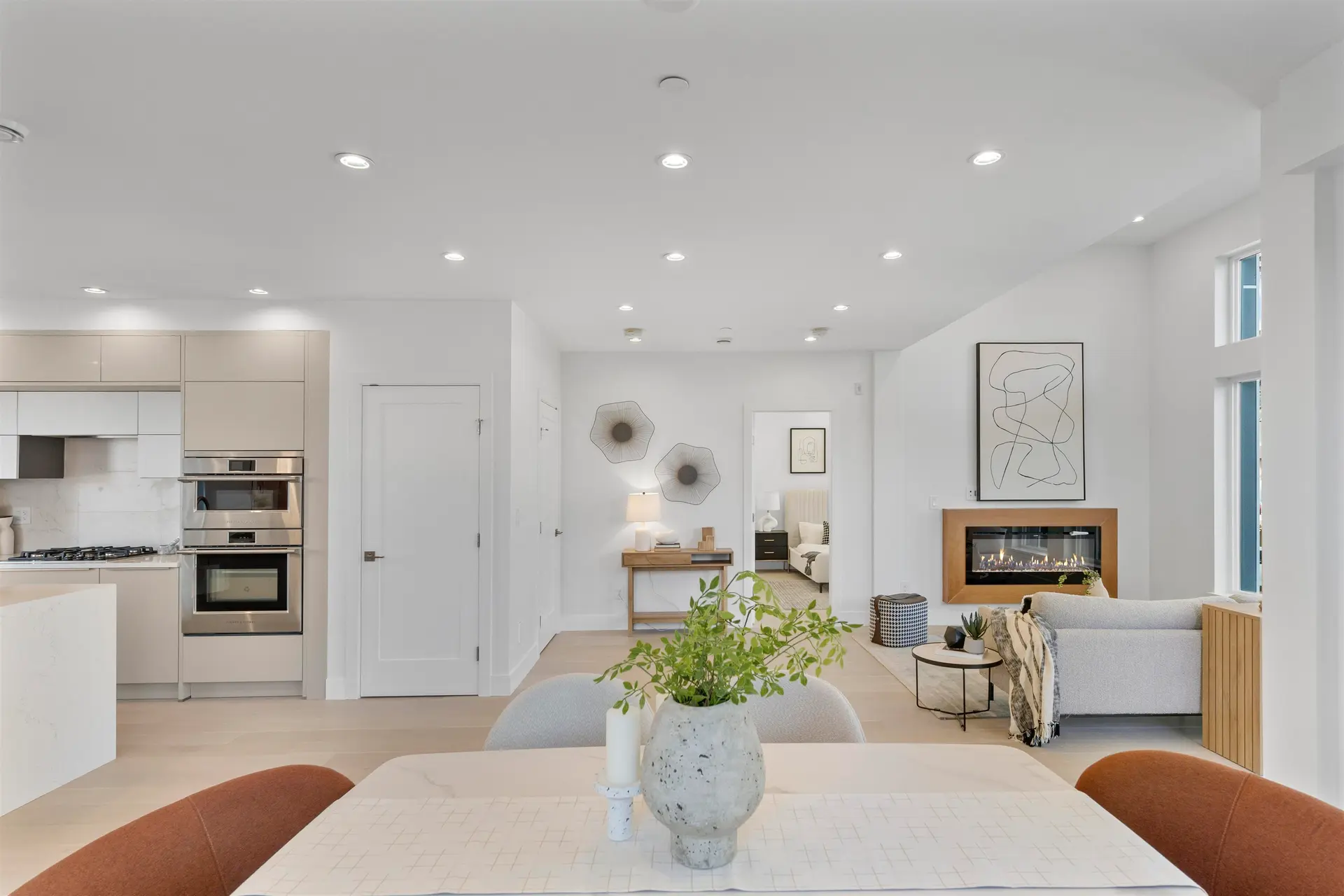 #2 434 E 1st Street - Image 7