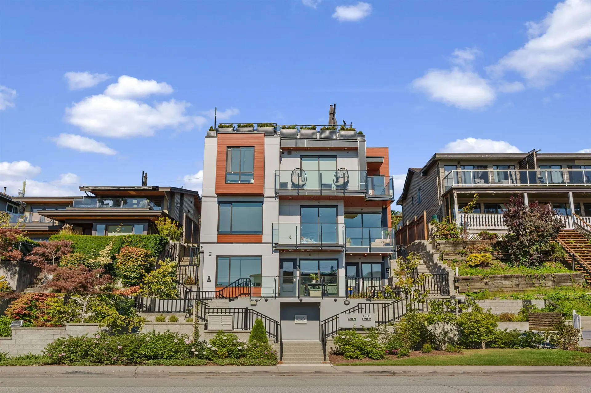 #2 434 E 1st Street - Image 3