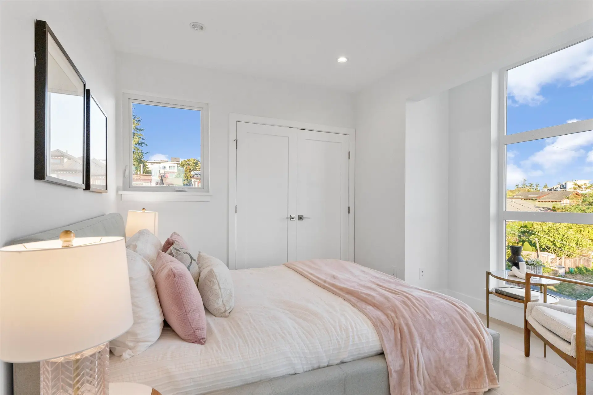 #2 434 E 1st Street - Image 18
