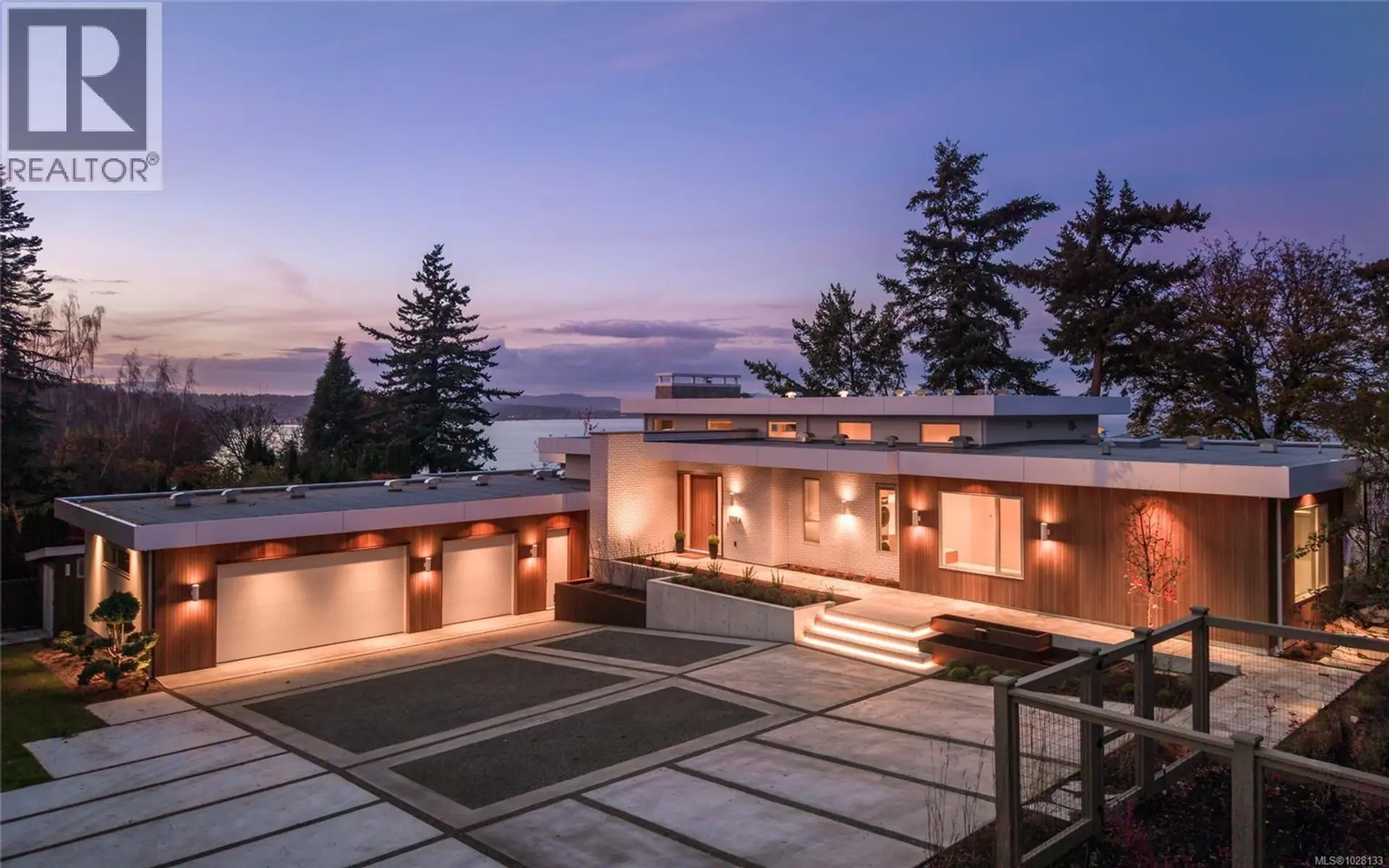 Property at 4570 Bissenden Pl, Saanich, BC