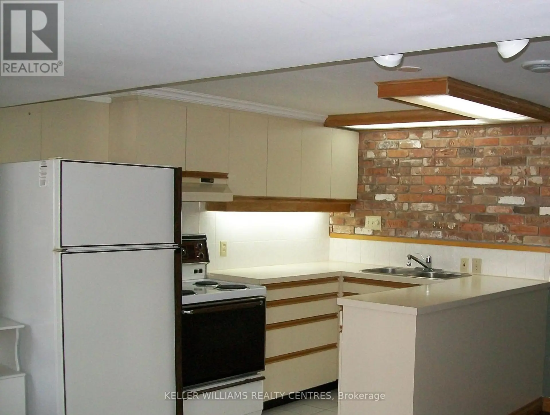 9 THOMPSON DRIVE - Image 13