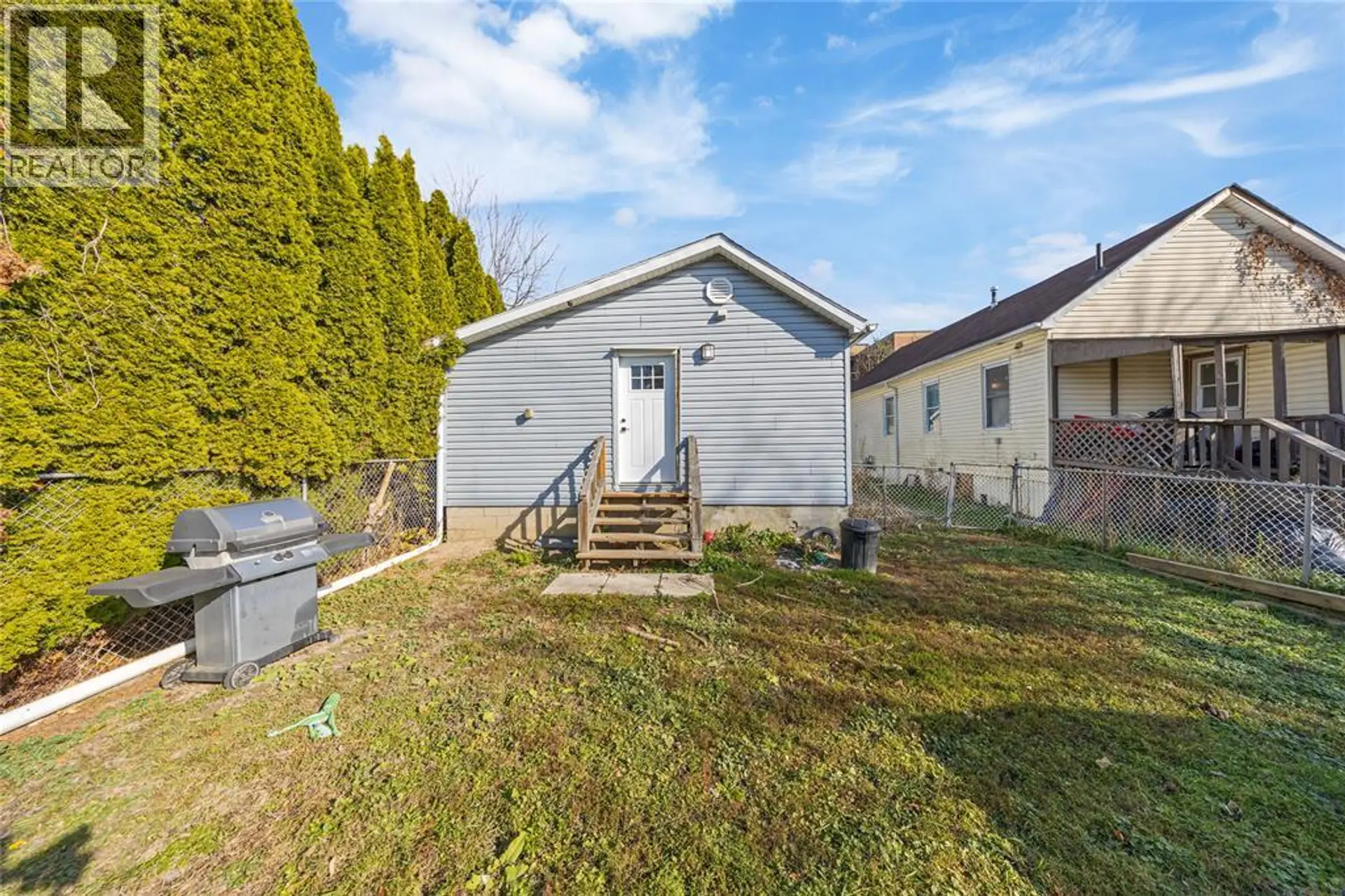 2 DANIELS PLACE - Image 14