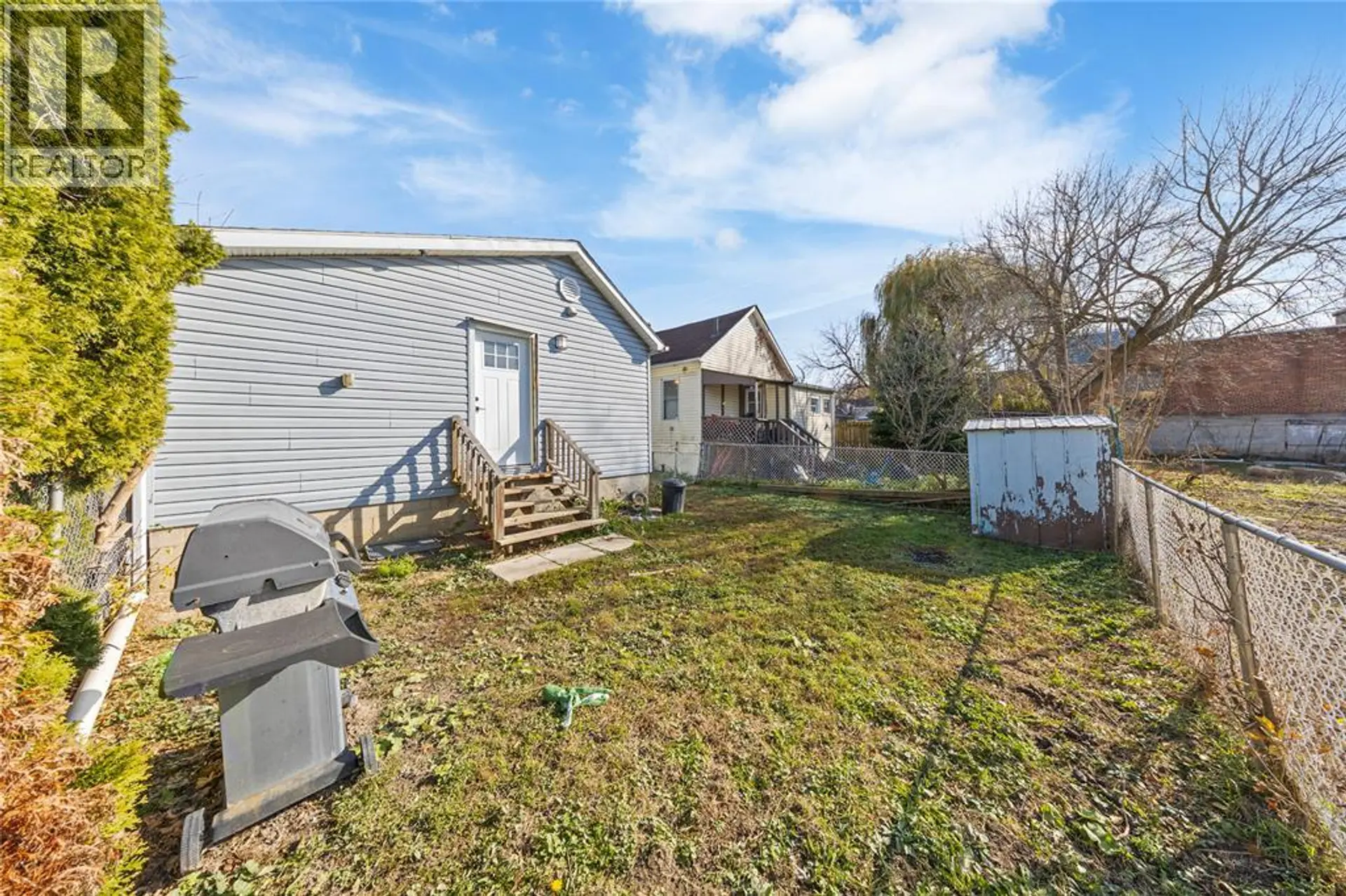 2 DANIELS PLACE - Image 15