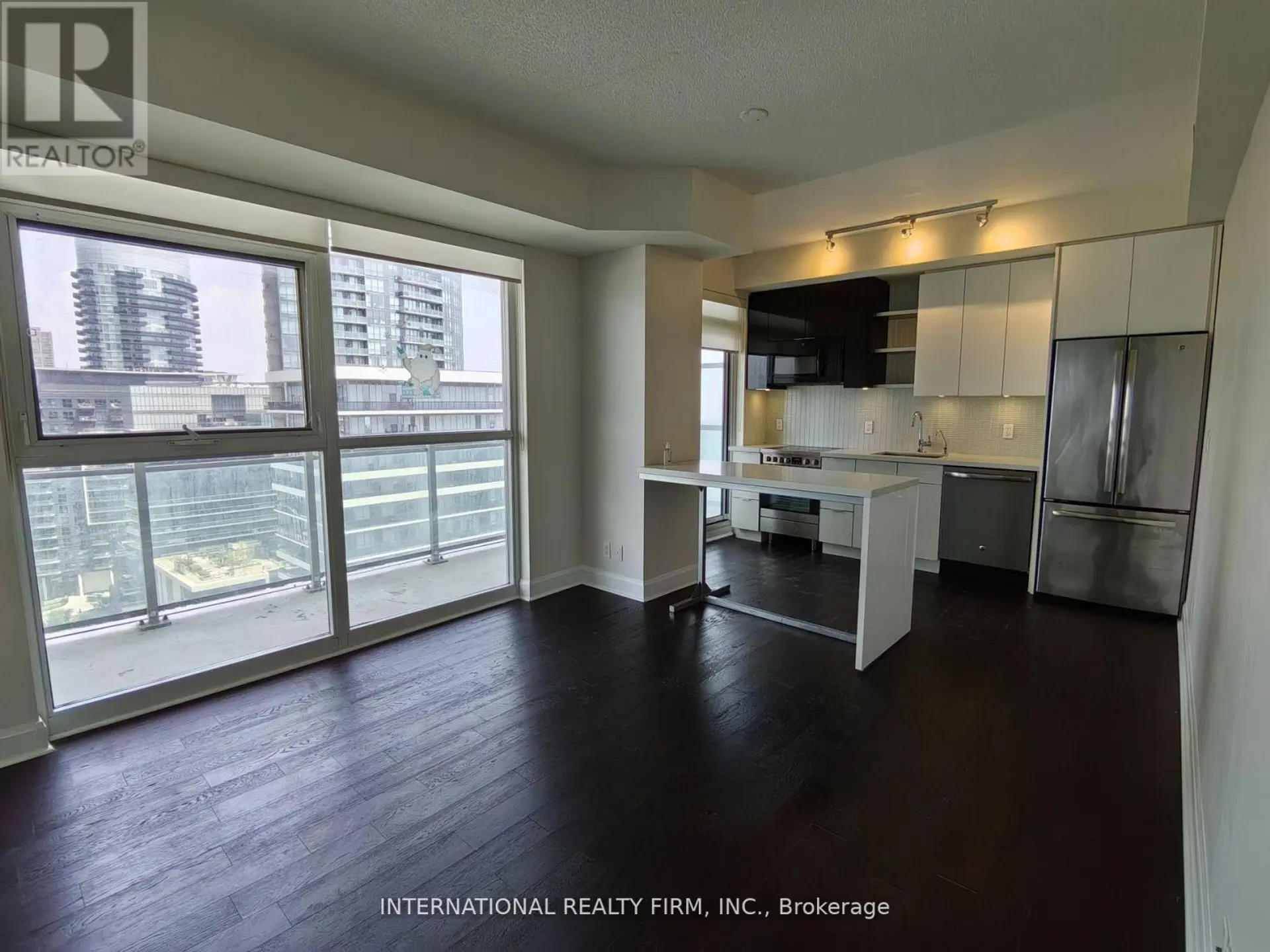 #1608 33 SHORE BREEZE DRIVE - Image 8