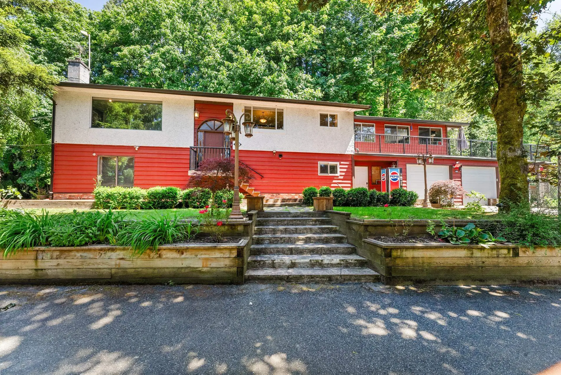 Property at 194 Clovermeadow Crescent, Langley, BC