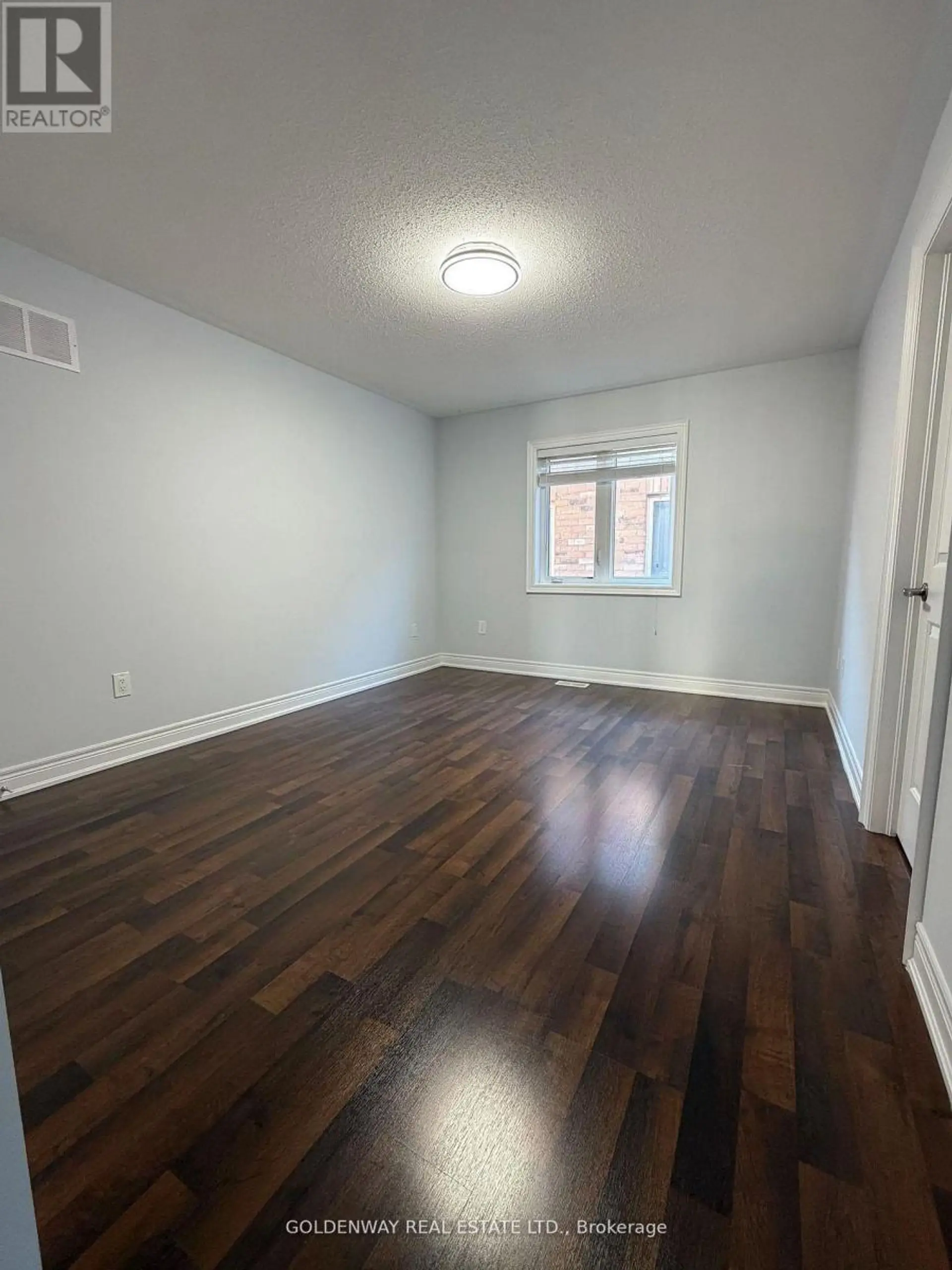 16 JERICHO AVENUE - Image 10