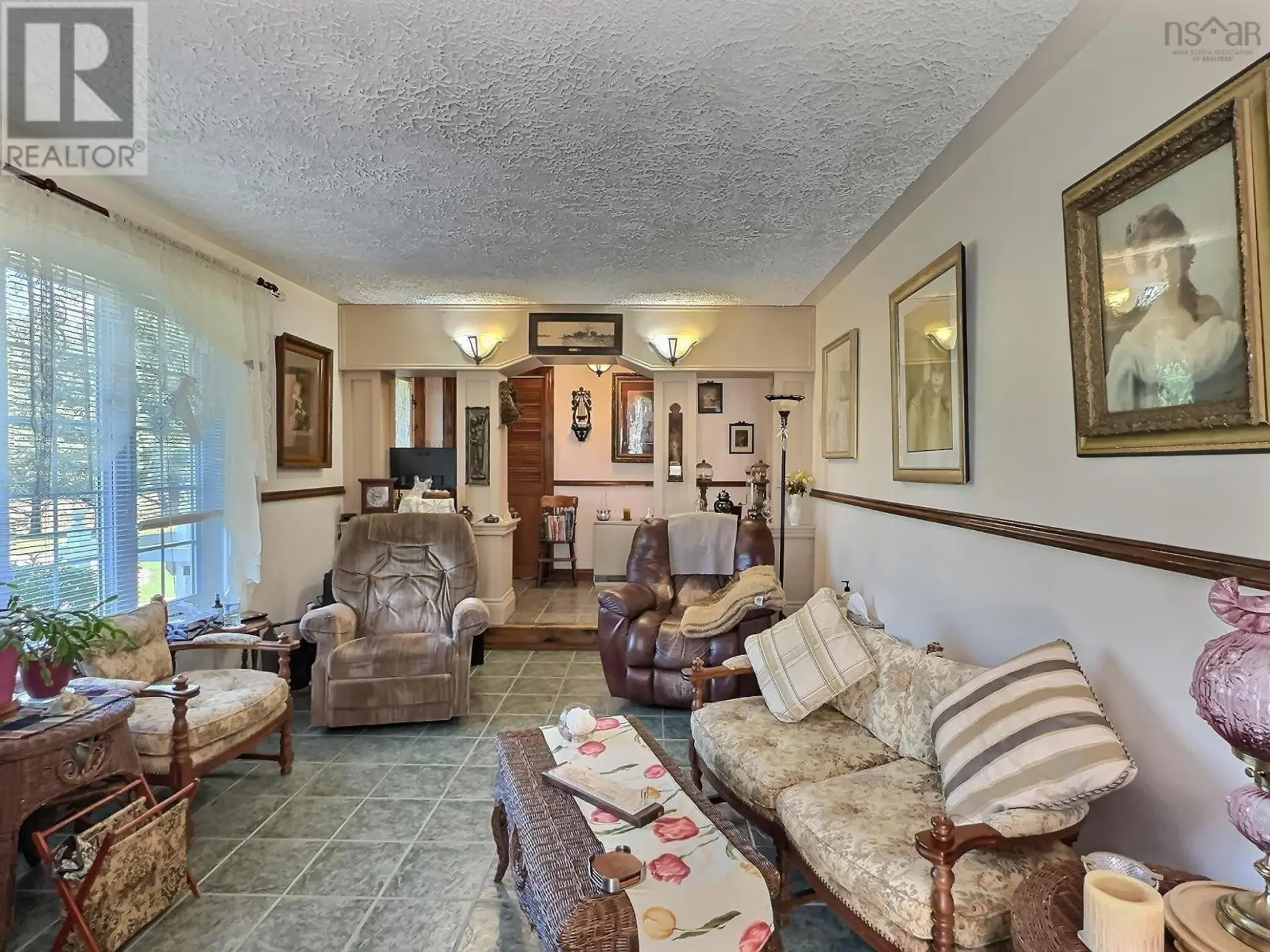 61 Franklin Drive - Image 5