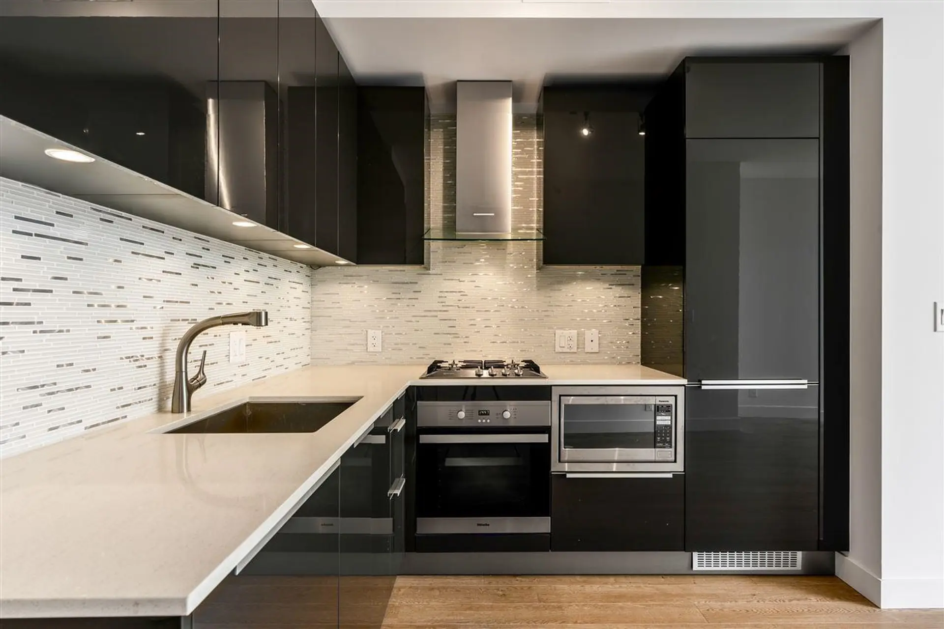 #3505 1283 Howe Street - Image 4