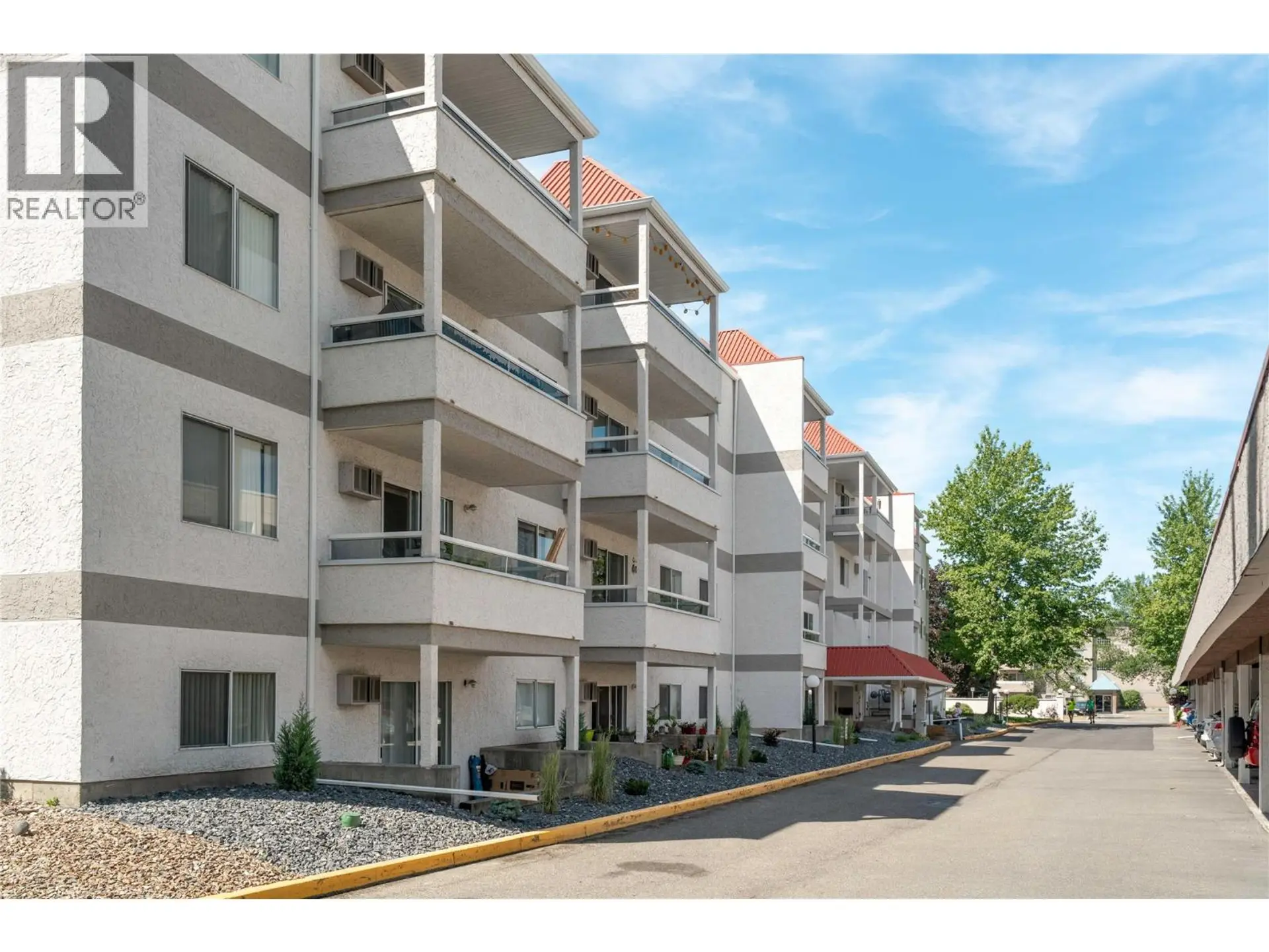 #404 3155 De Montreuil Court - Image 19