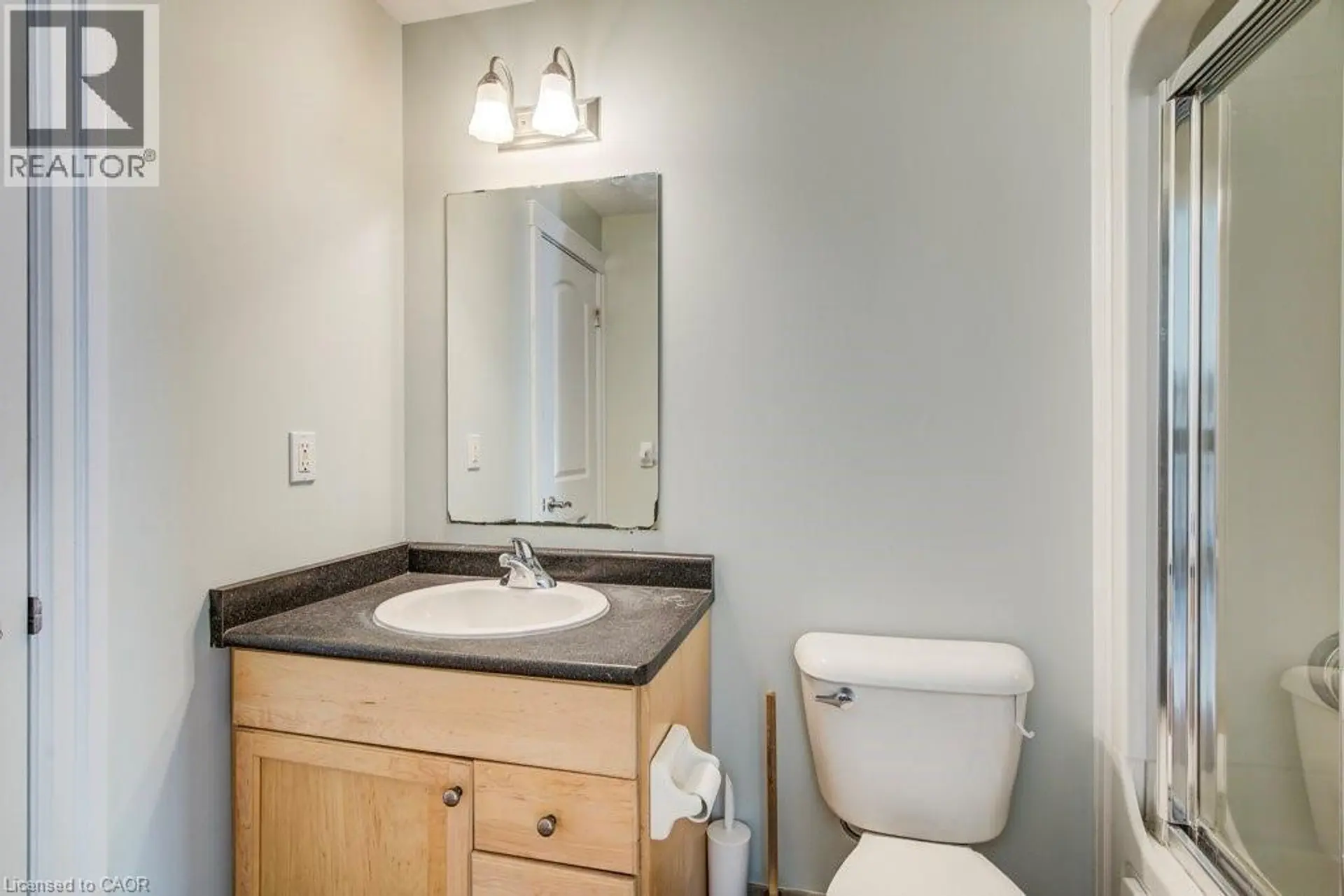 #201 555 KING STREET E - Image 16
