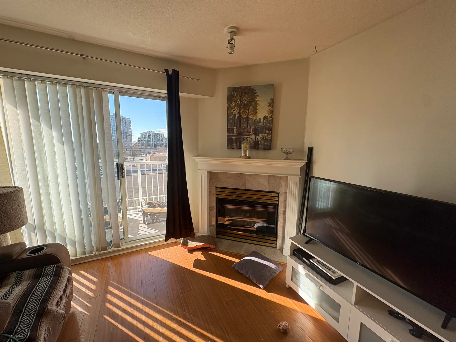 #305 1035 Auckland Street - Image 11