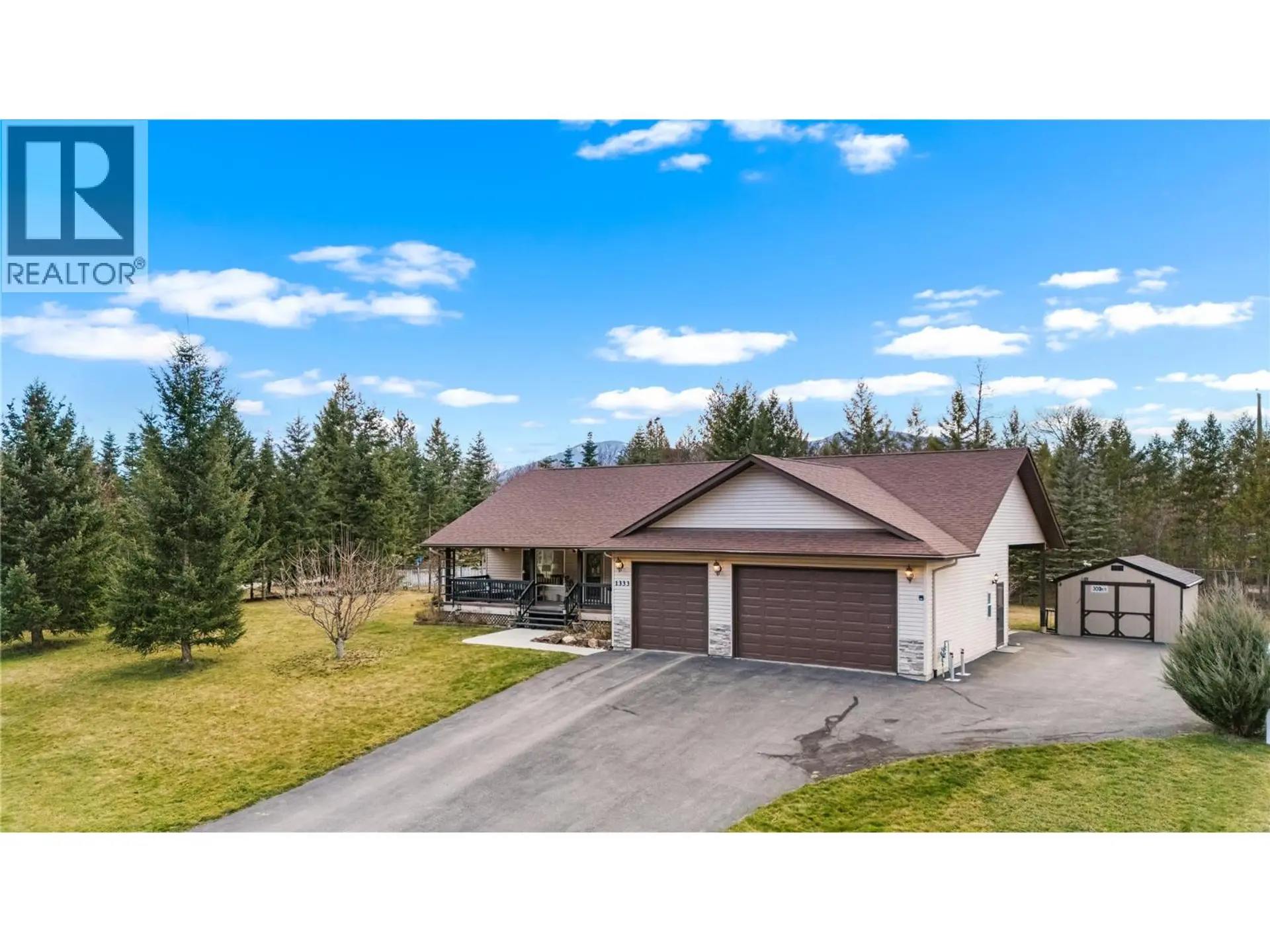 Property at 1333 8th Avenue N, Creston, BC