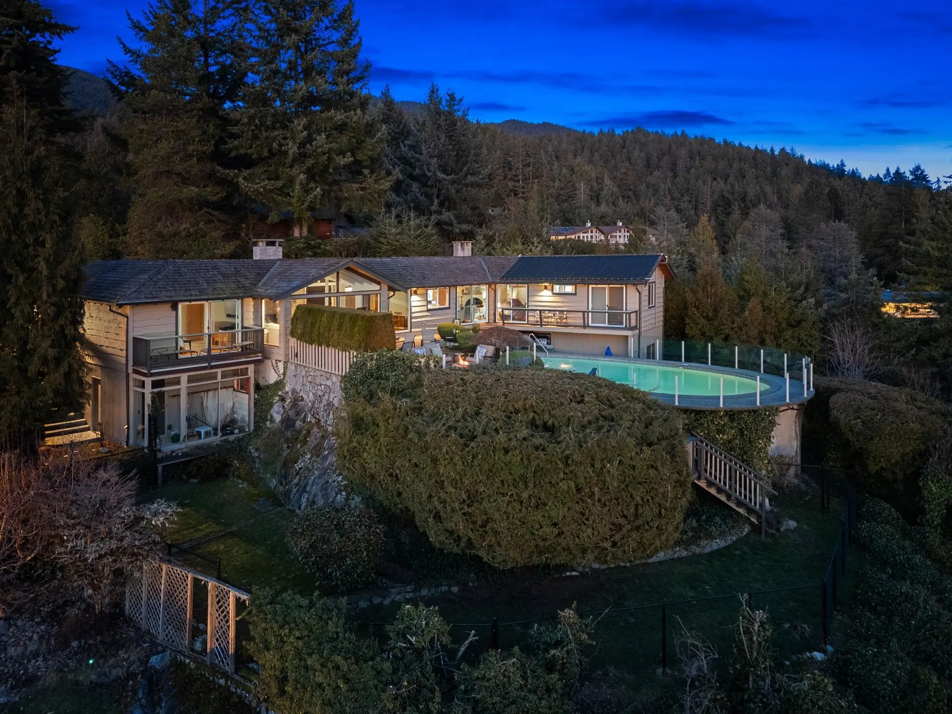 Property at 4570 Woodgreen Court, West Vancouver, BC