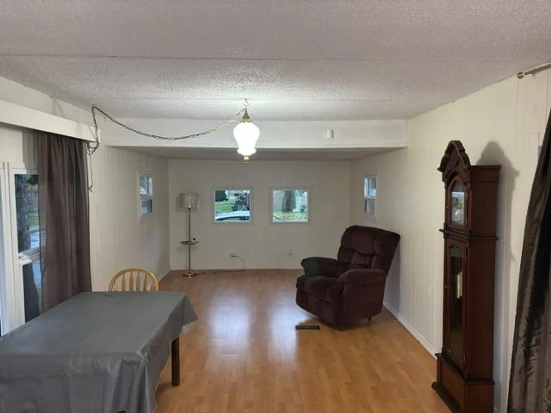 #52 21163 Lougheed Highway - Image 5