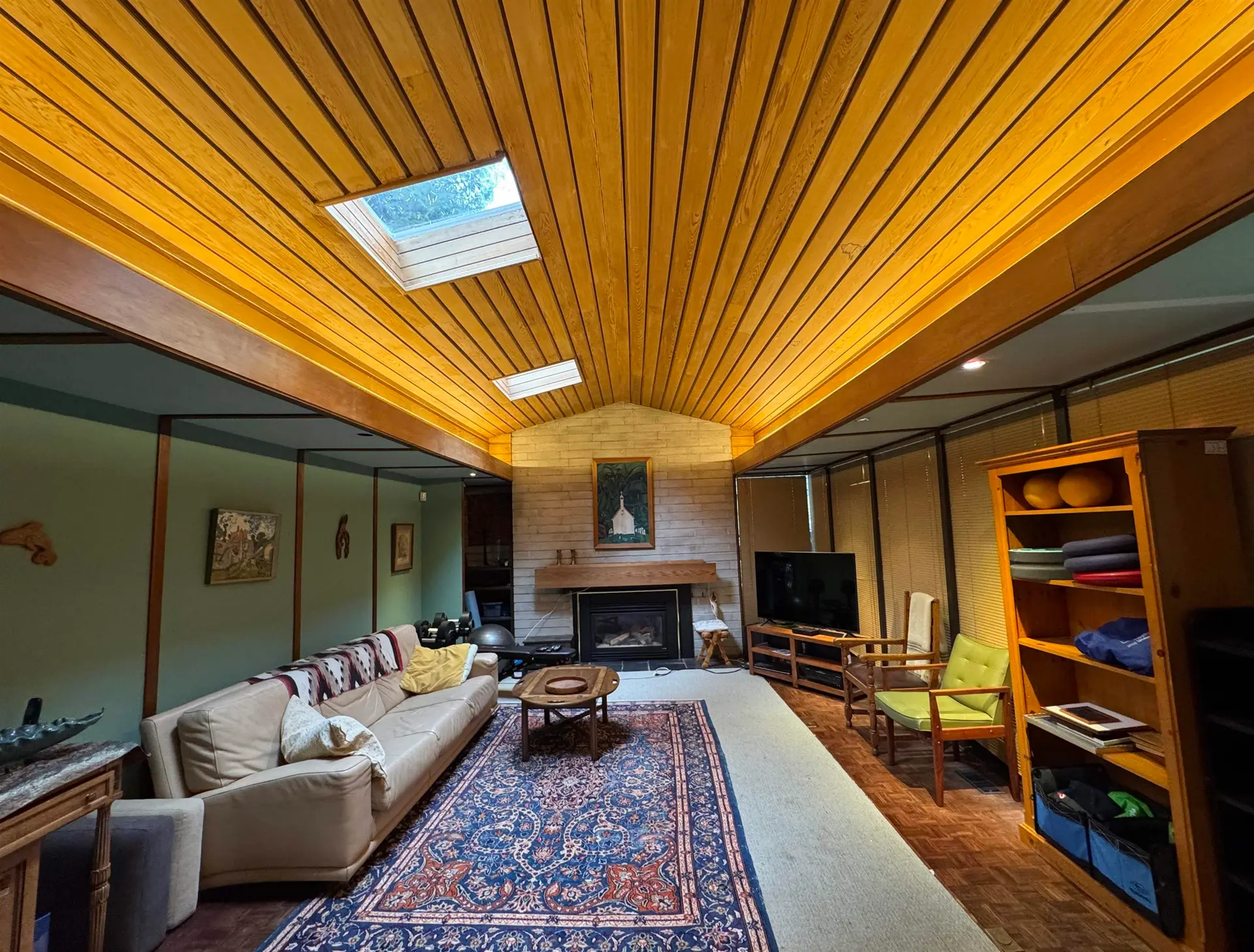 6369 Macdonald Street - Image 2