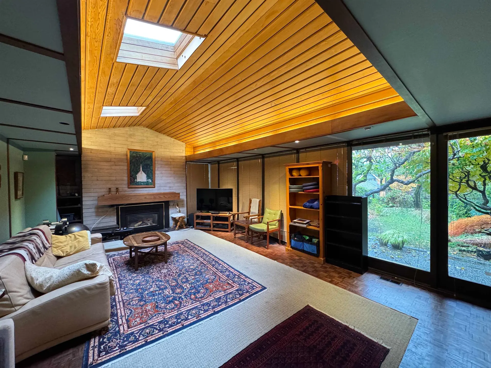 6369 Macdonald Street - Image 3
