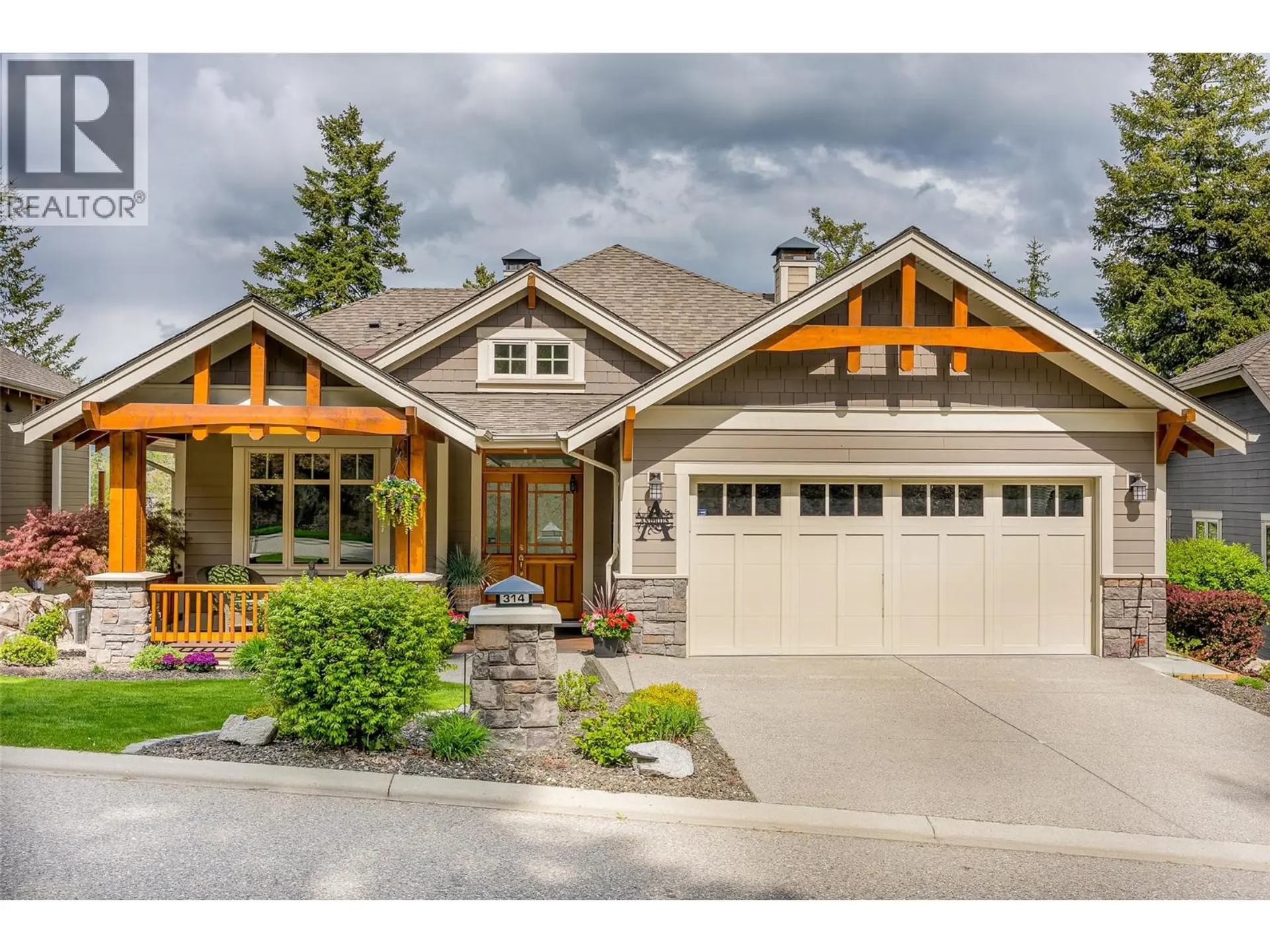 Property at 314 Dormie Point, Vernon, BC