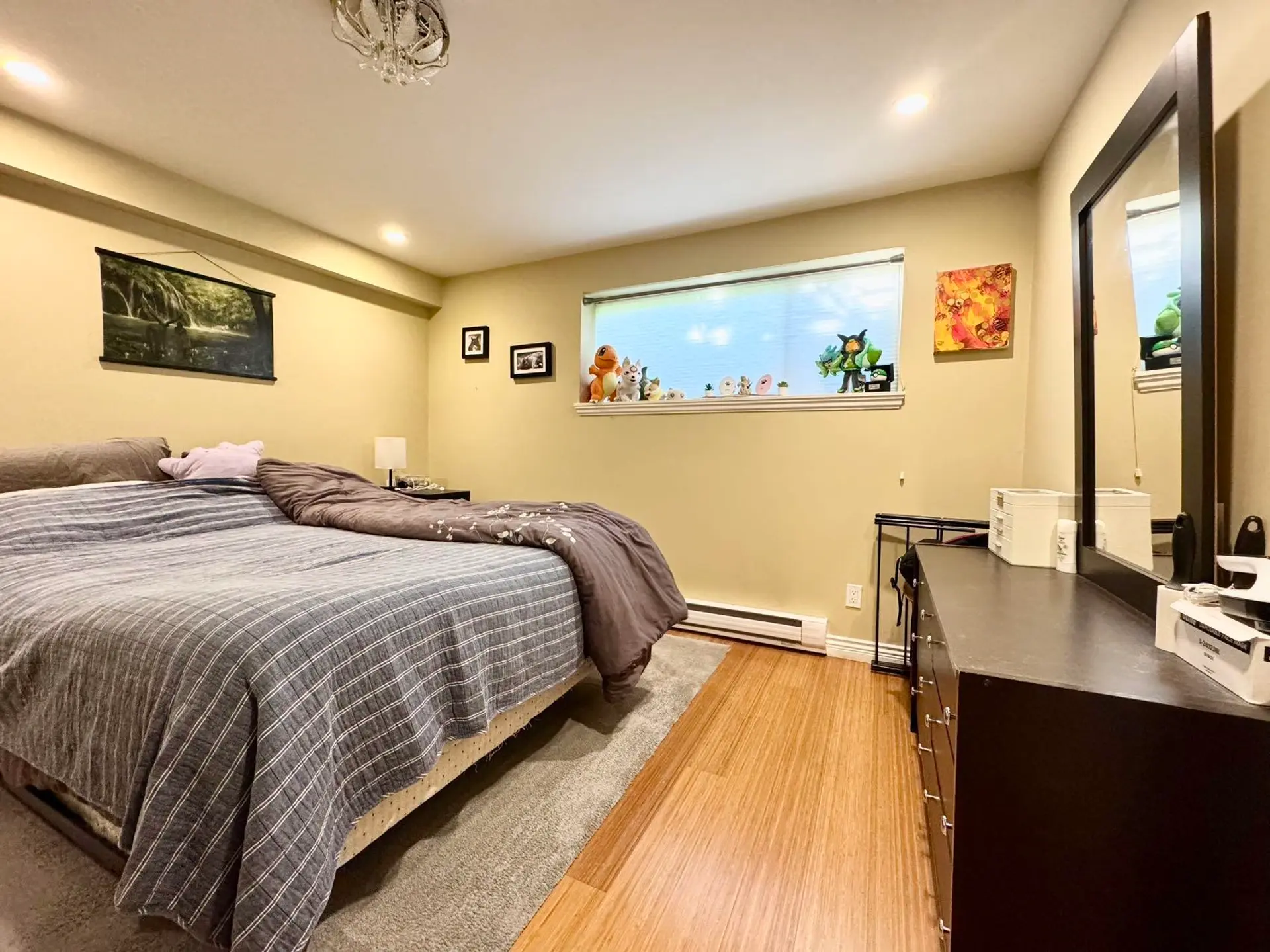 9525 Sullivan Street - Image 13