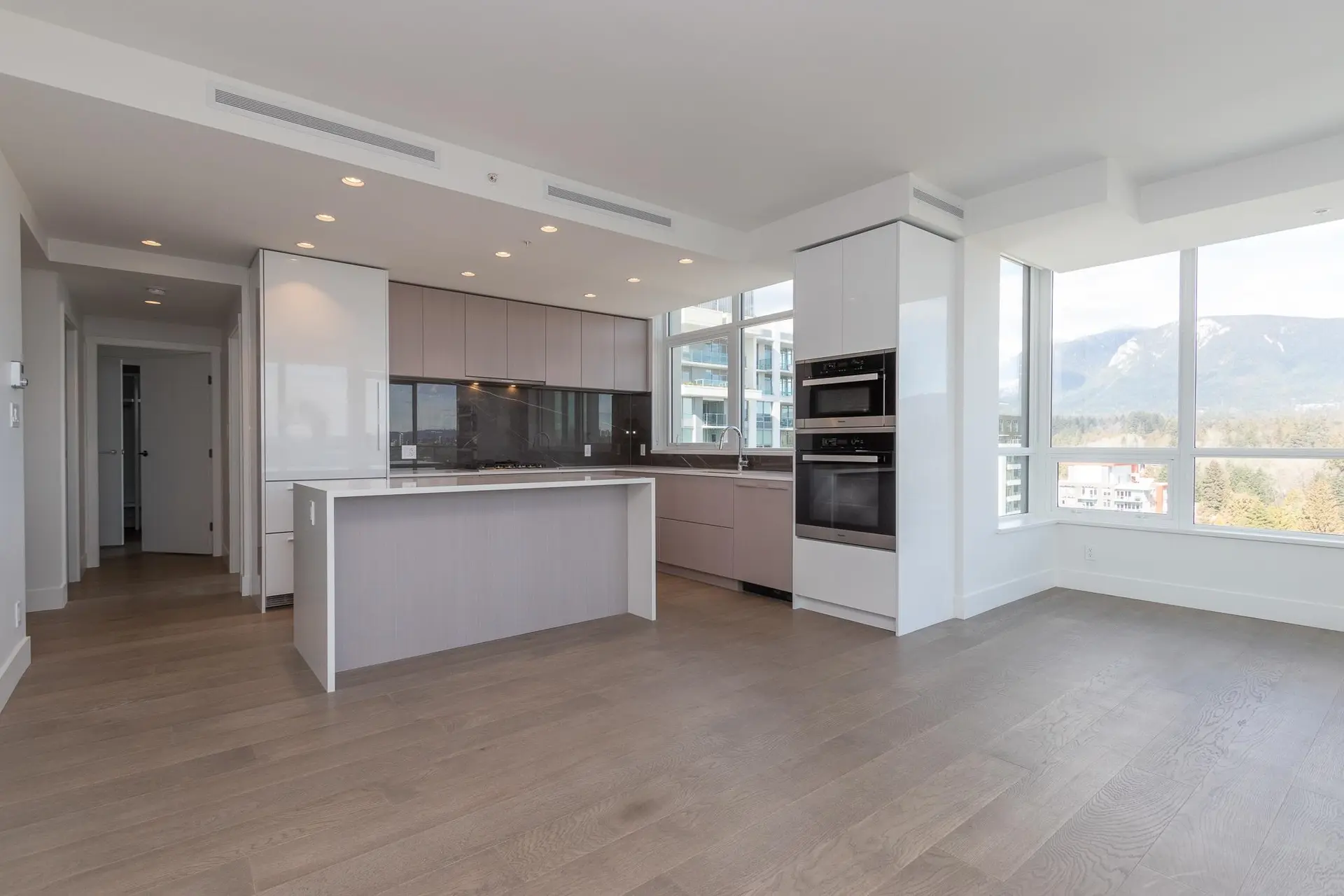 Property at #1701 1632 Lions Gate Lane, North Vancouver, BC