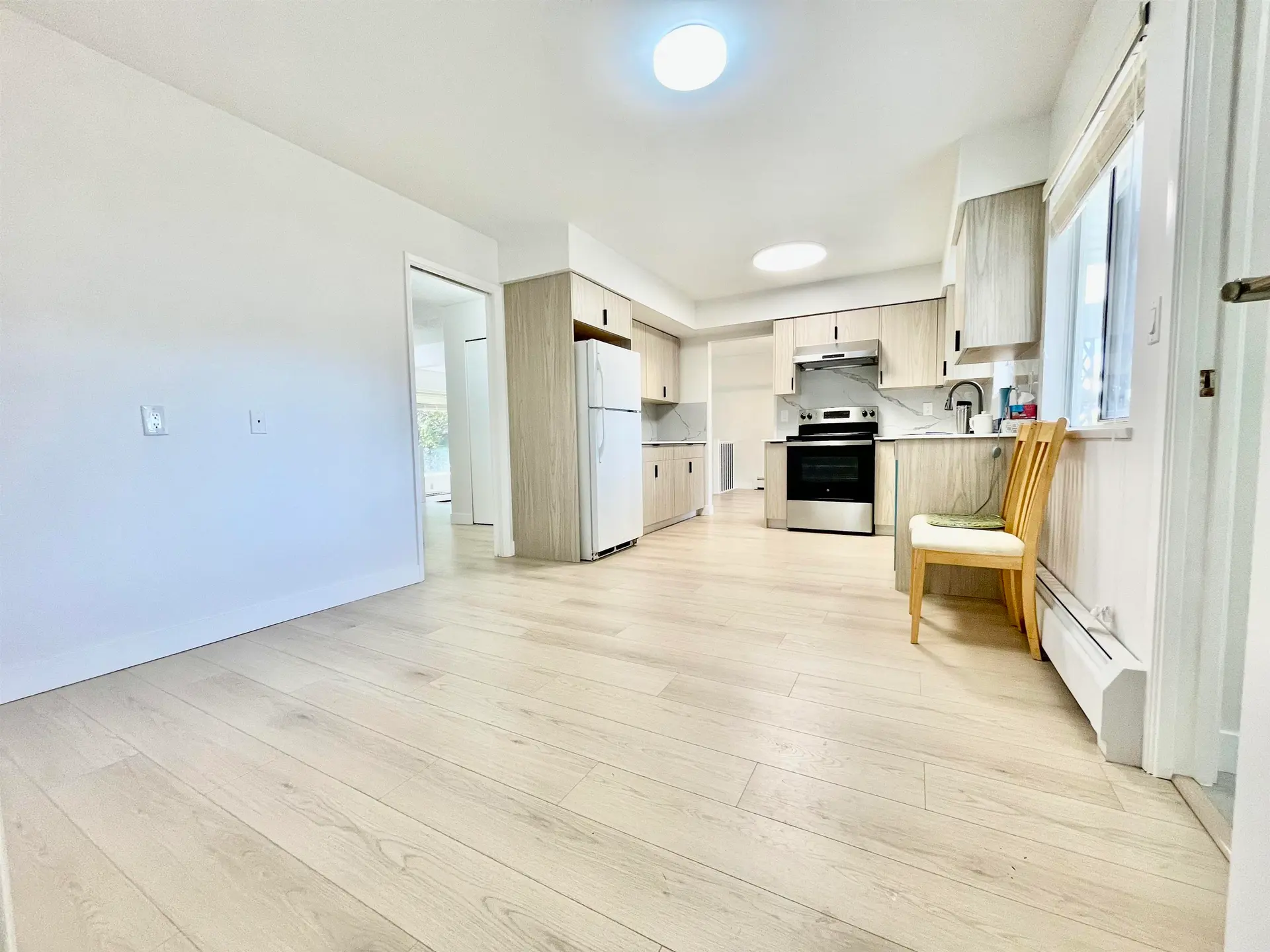 657 Poirier Street - Image 8