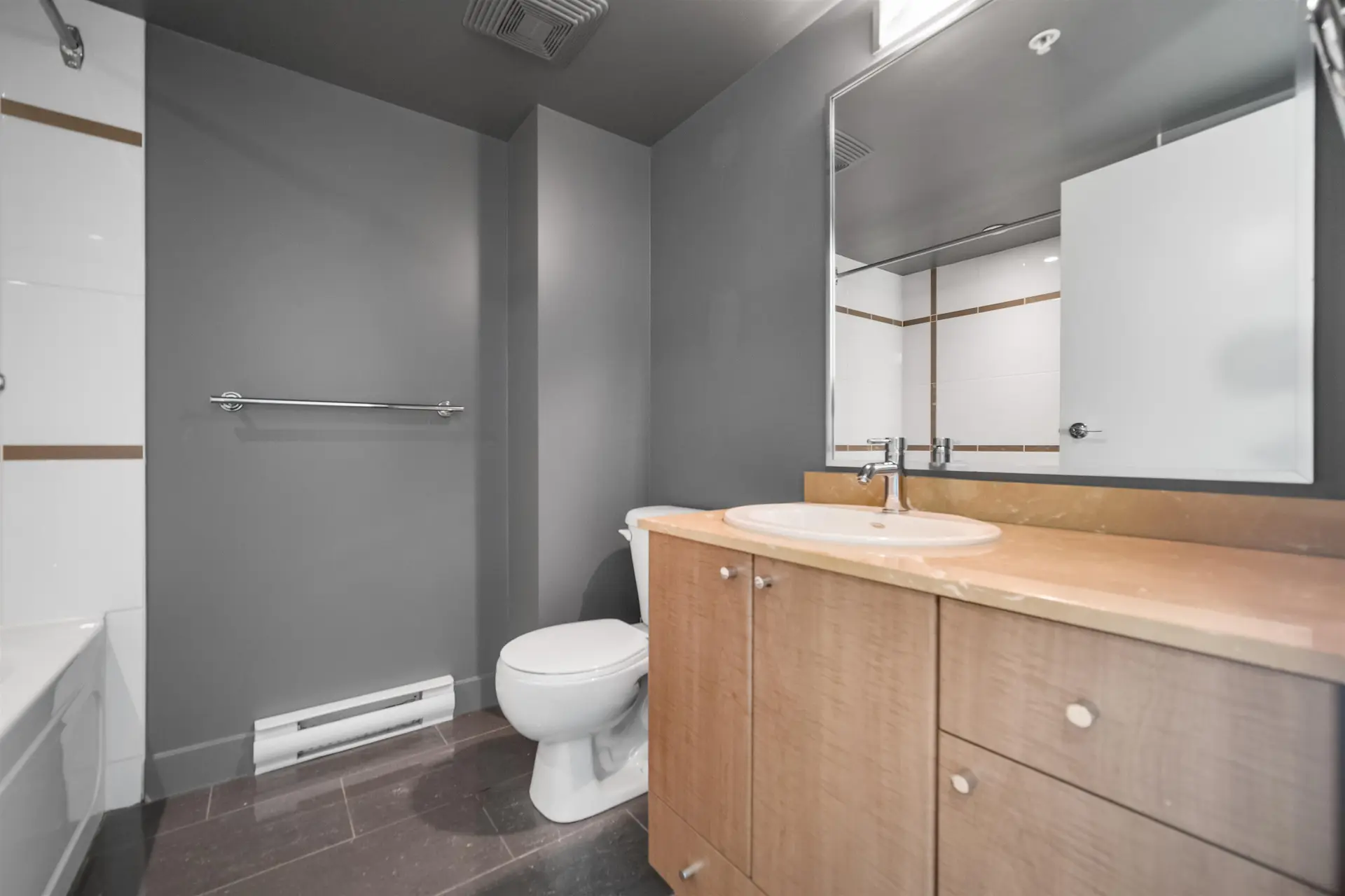 #606 610 Granville Street - Image 10