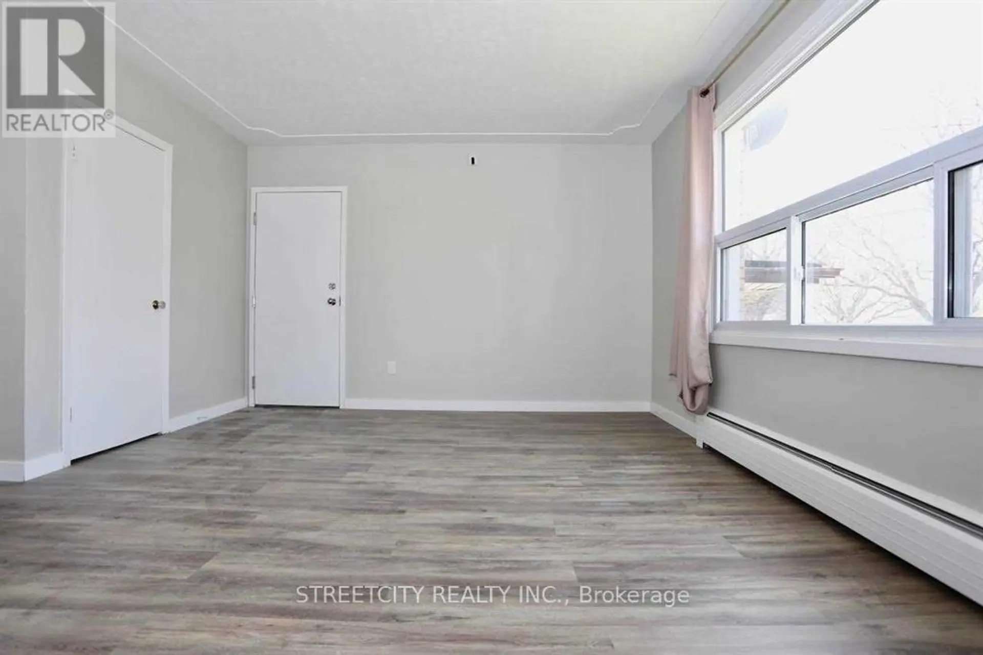 394 THIEL STREET - Image 13