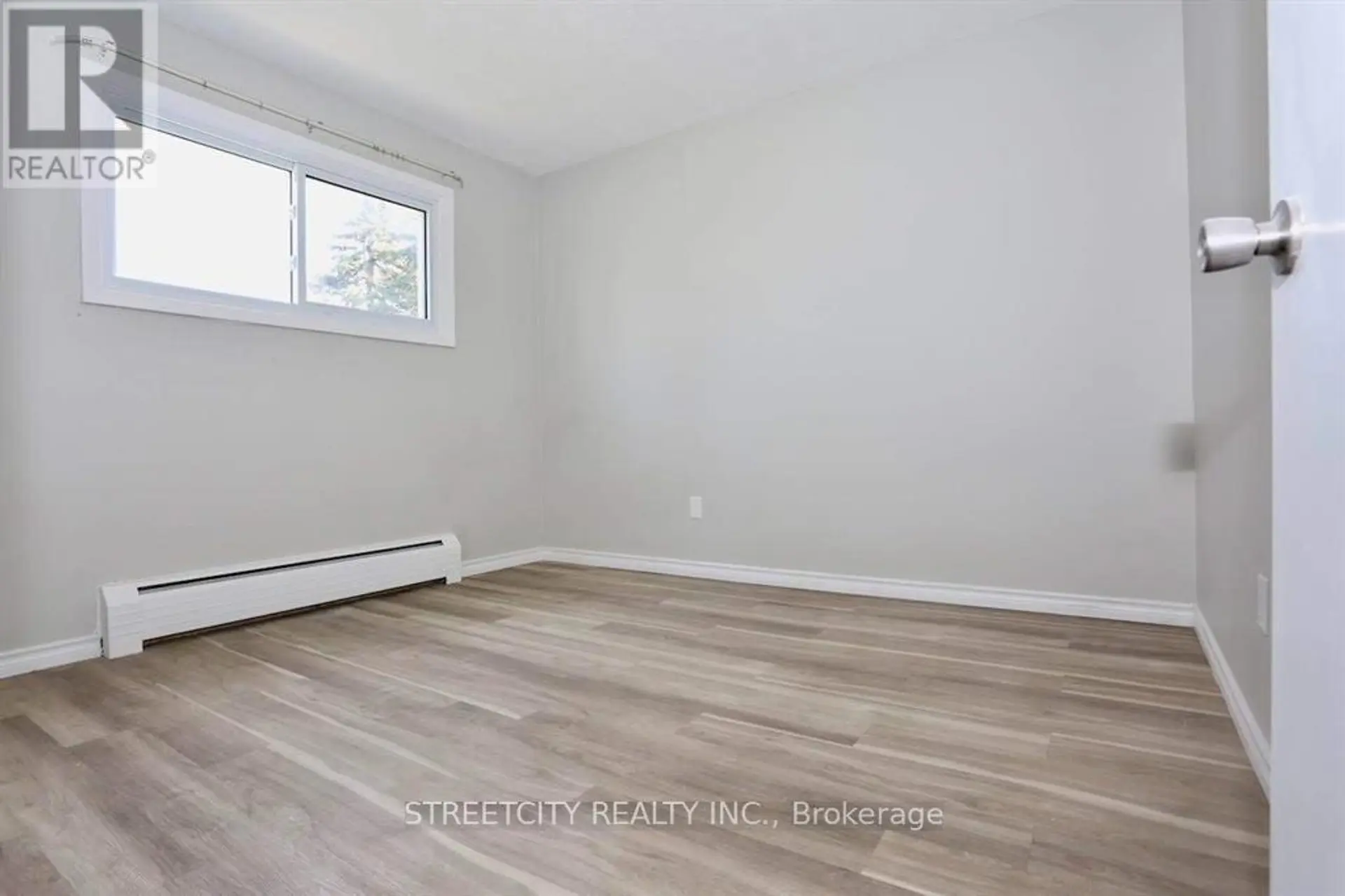 394 THIEL STREET - Image 9