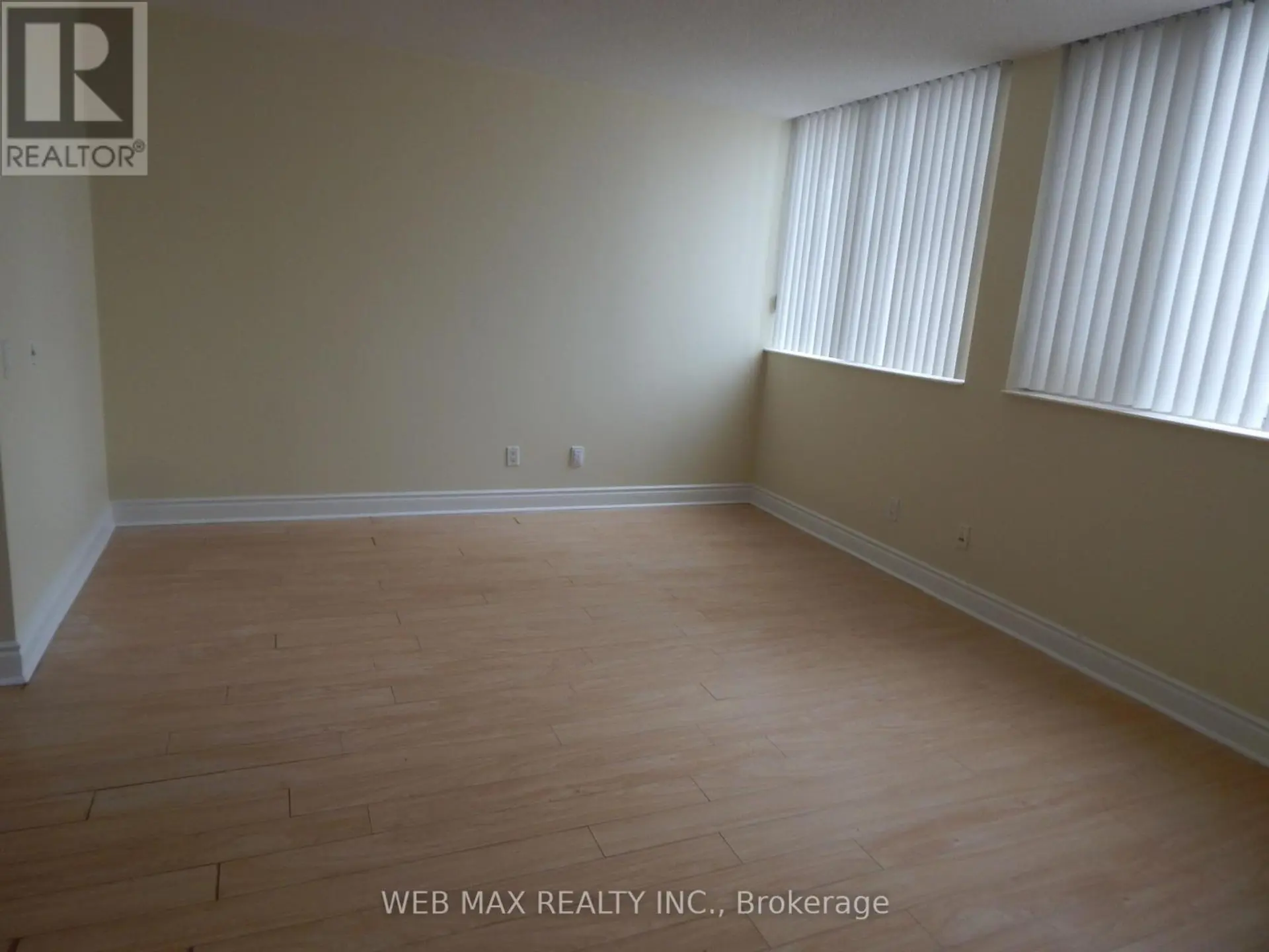 #309 5 NORTHTOWN WAY - Image 3