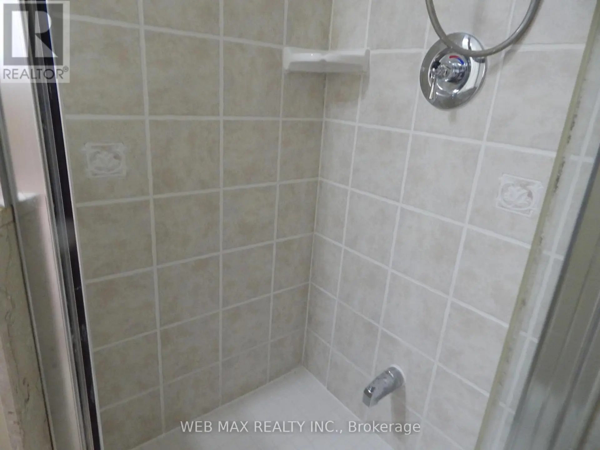 #309 5 NORTHTOWN WAY - Image 6
