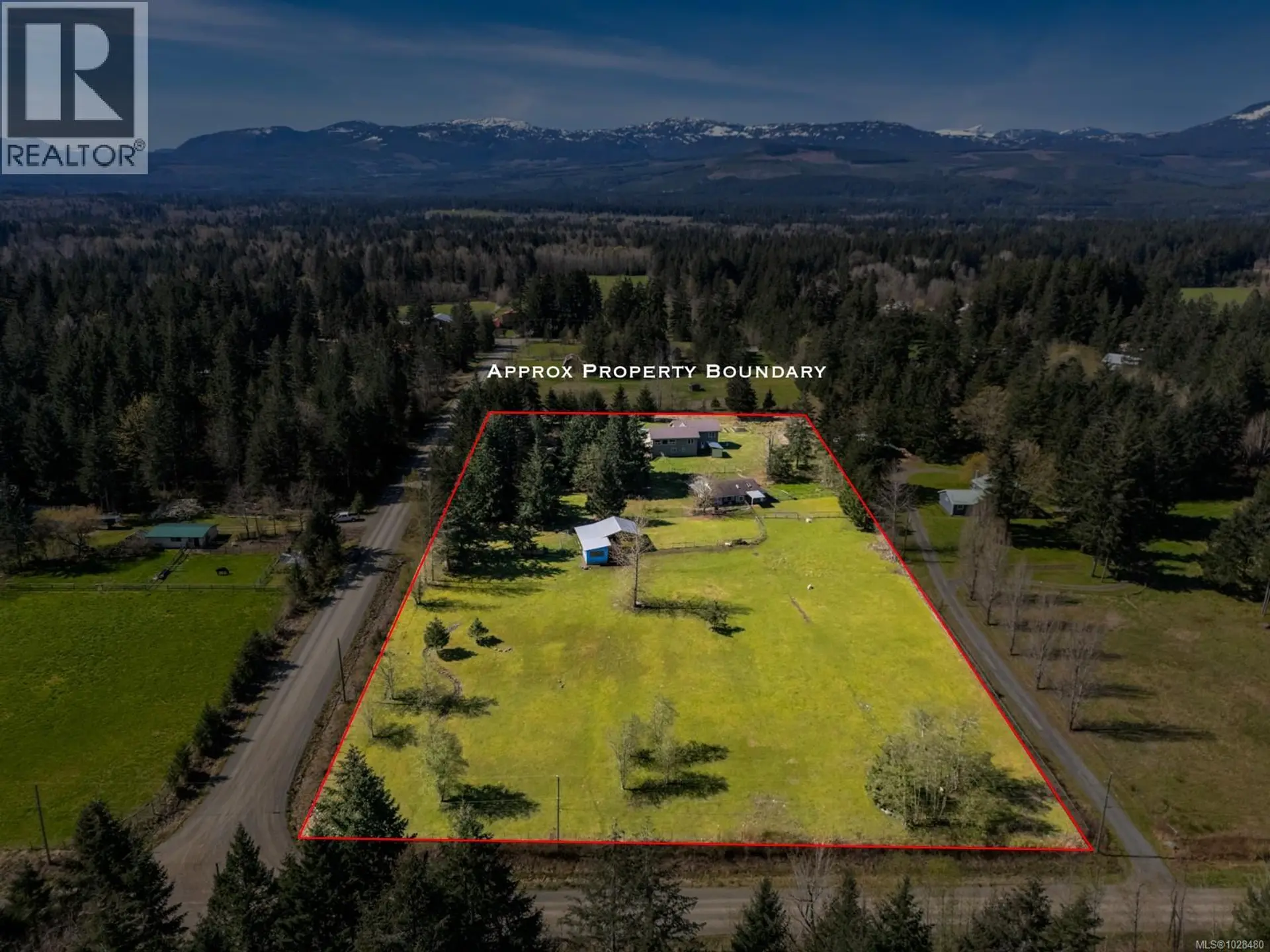 Property at 2892 Maridge Rd, Courtenay, BC