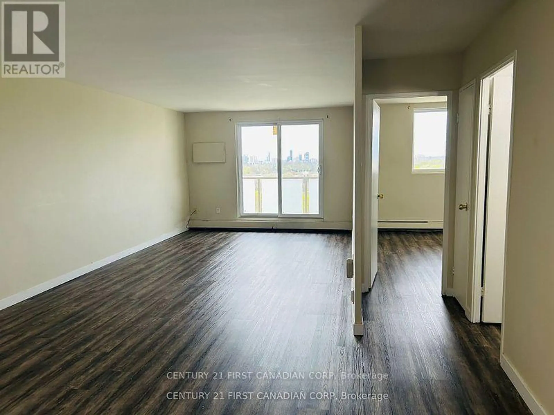 #1011 573 MORNINGTON AVENUE - Image 3