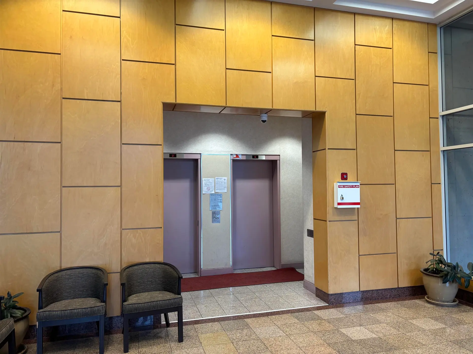 #1007 9633 Manchester Drive - Image 2