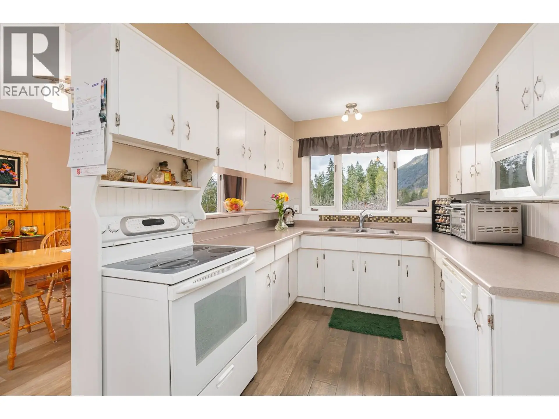 4856 32nd Street - Image 7