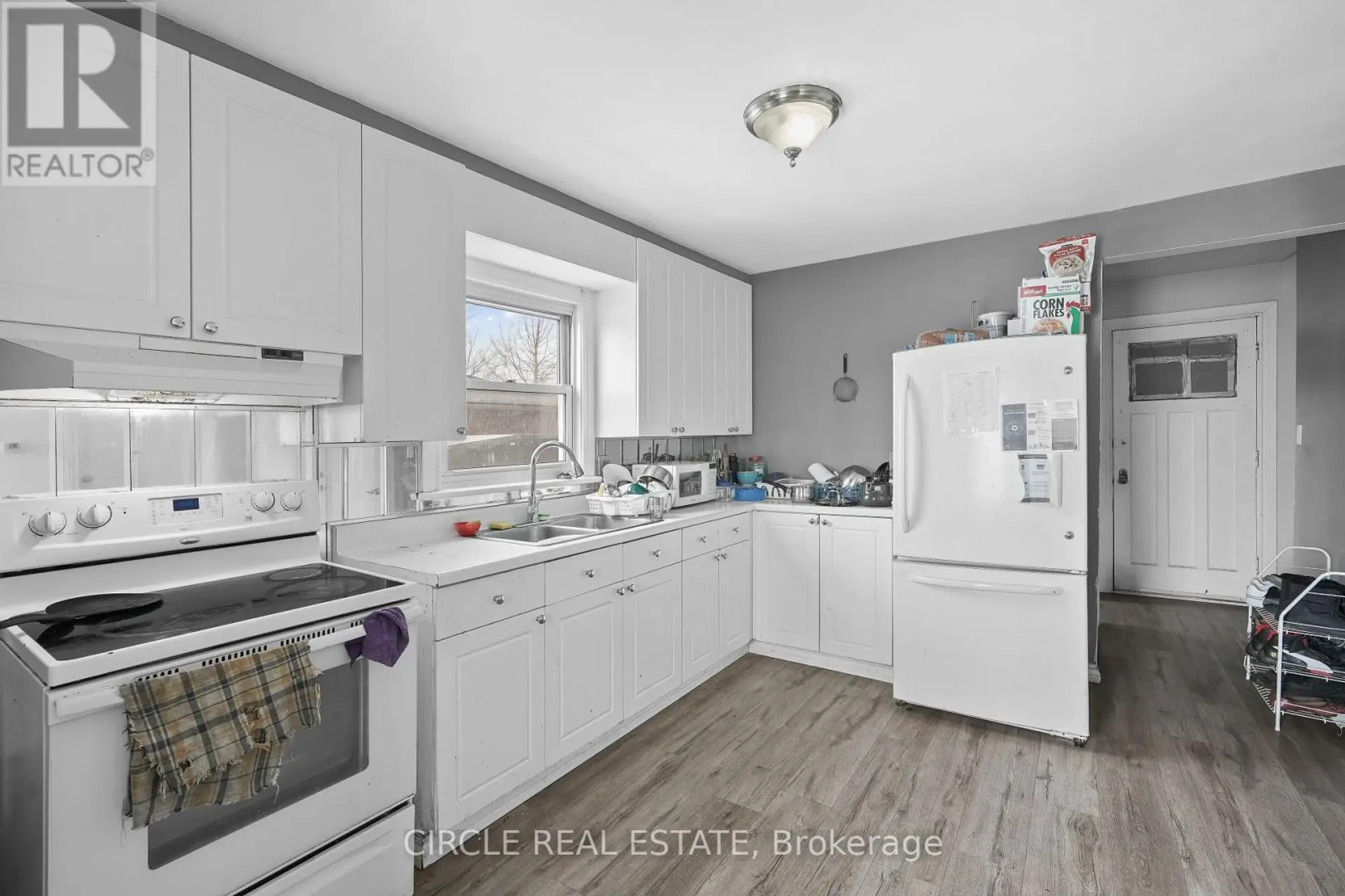 6755 MCLEOD ROAD - Image 11