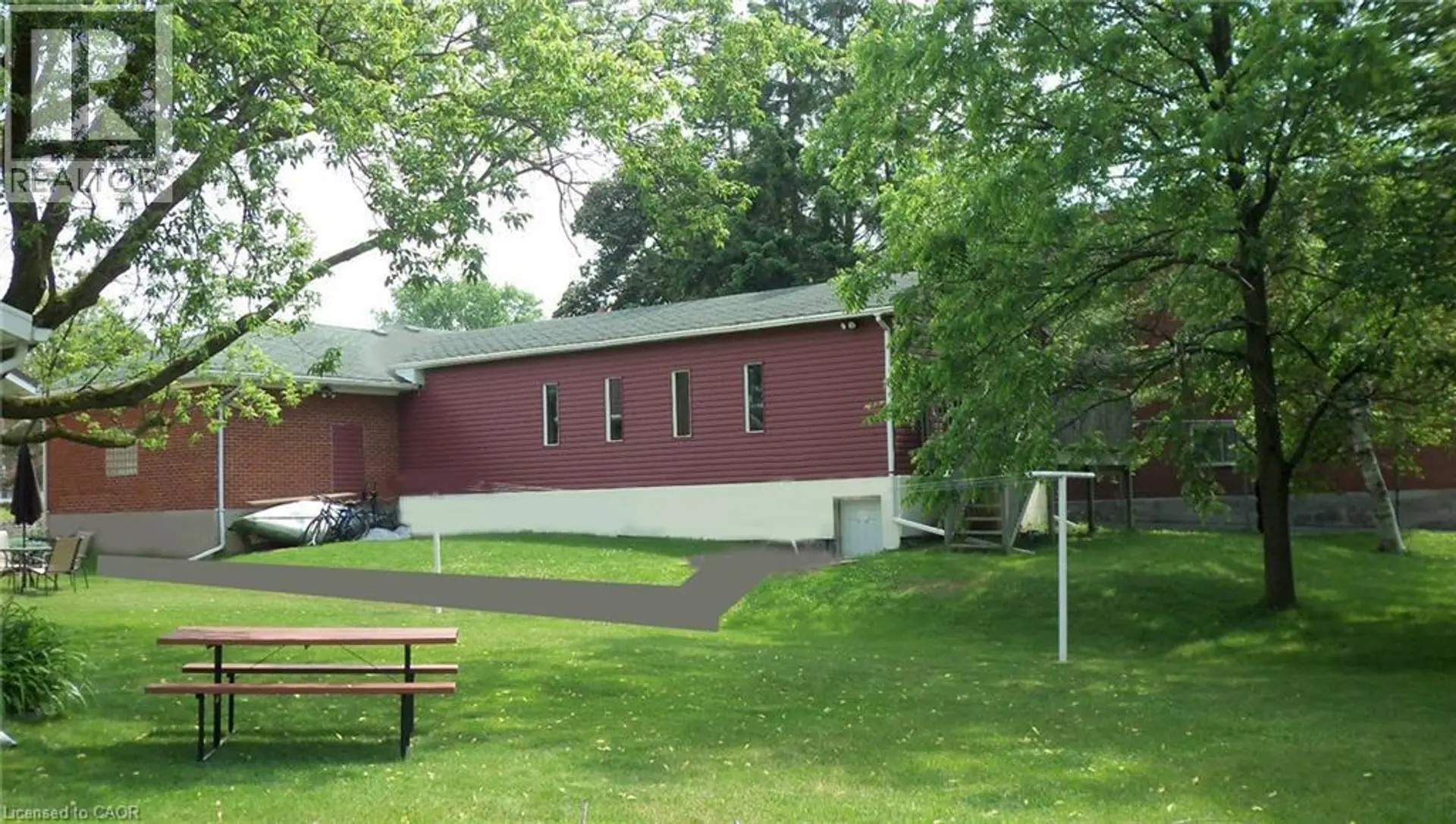 160 ERB STREET E - Image 3