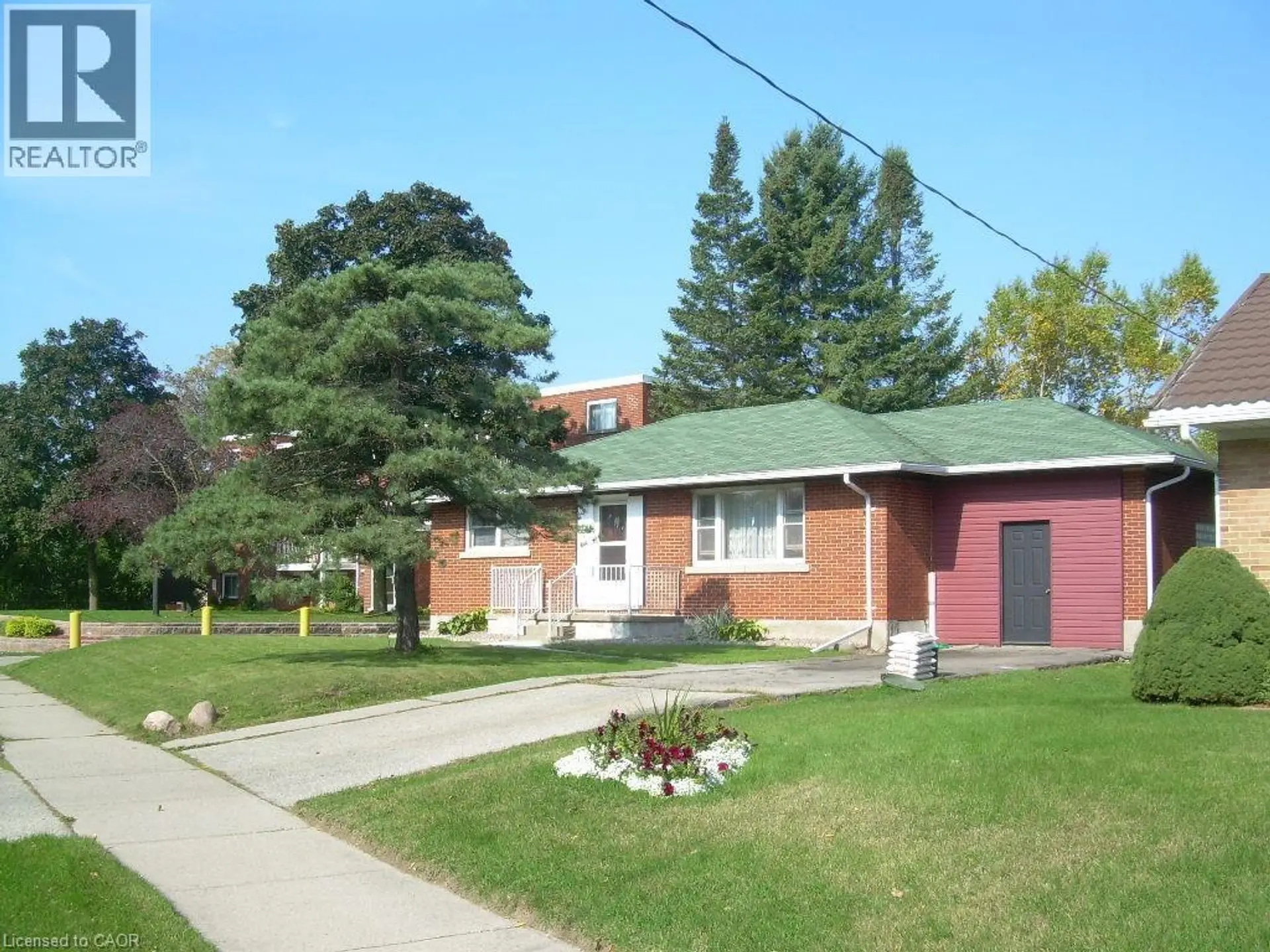 160 ERB STREET E - Image 1