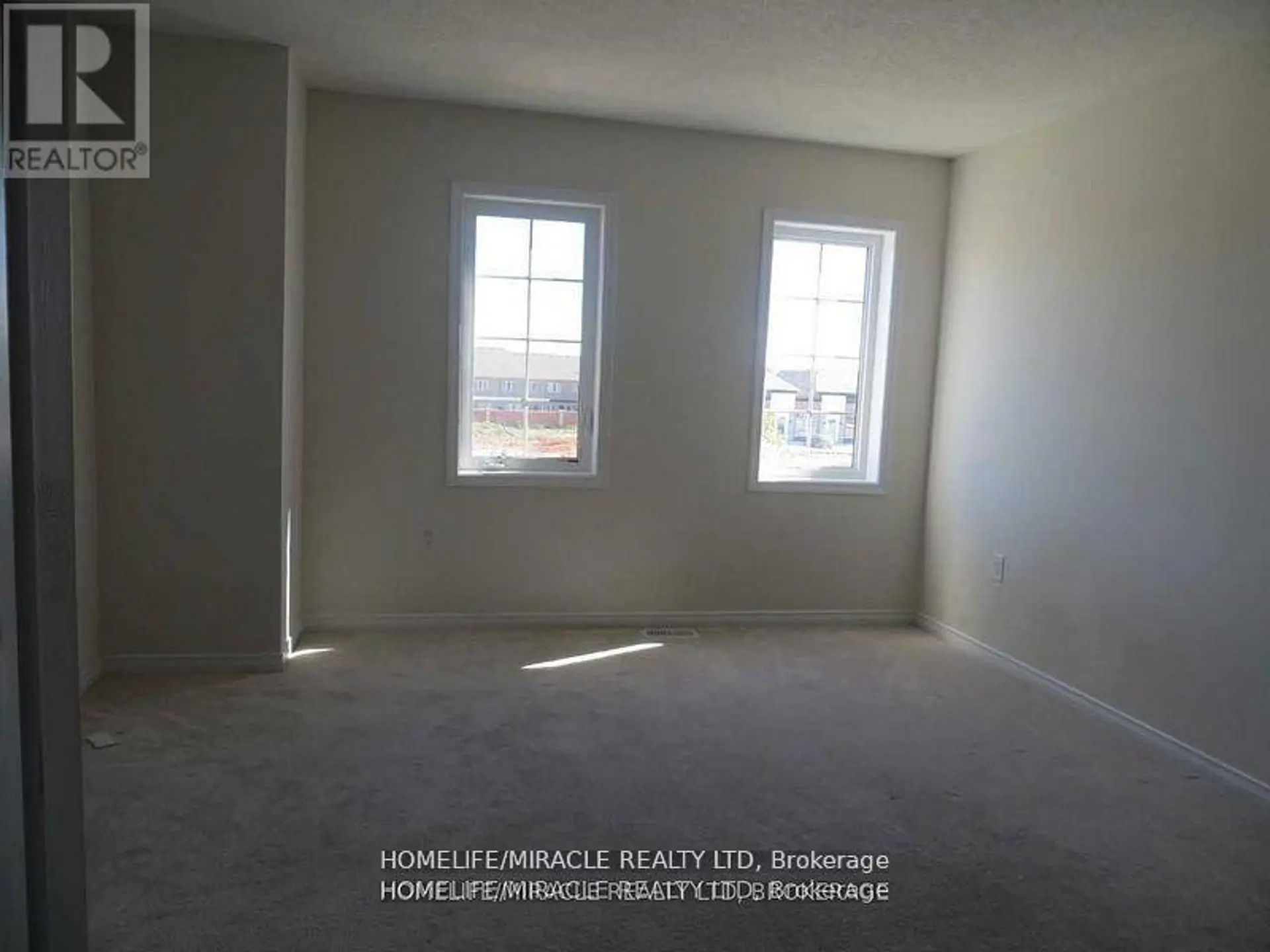 142 GOLDEN SPRINGS DRIVE - Image 11