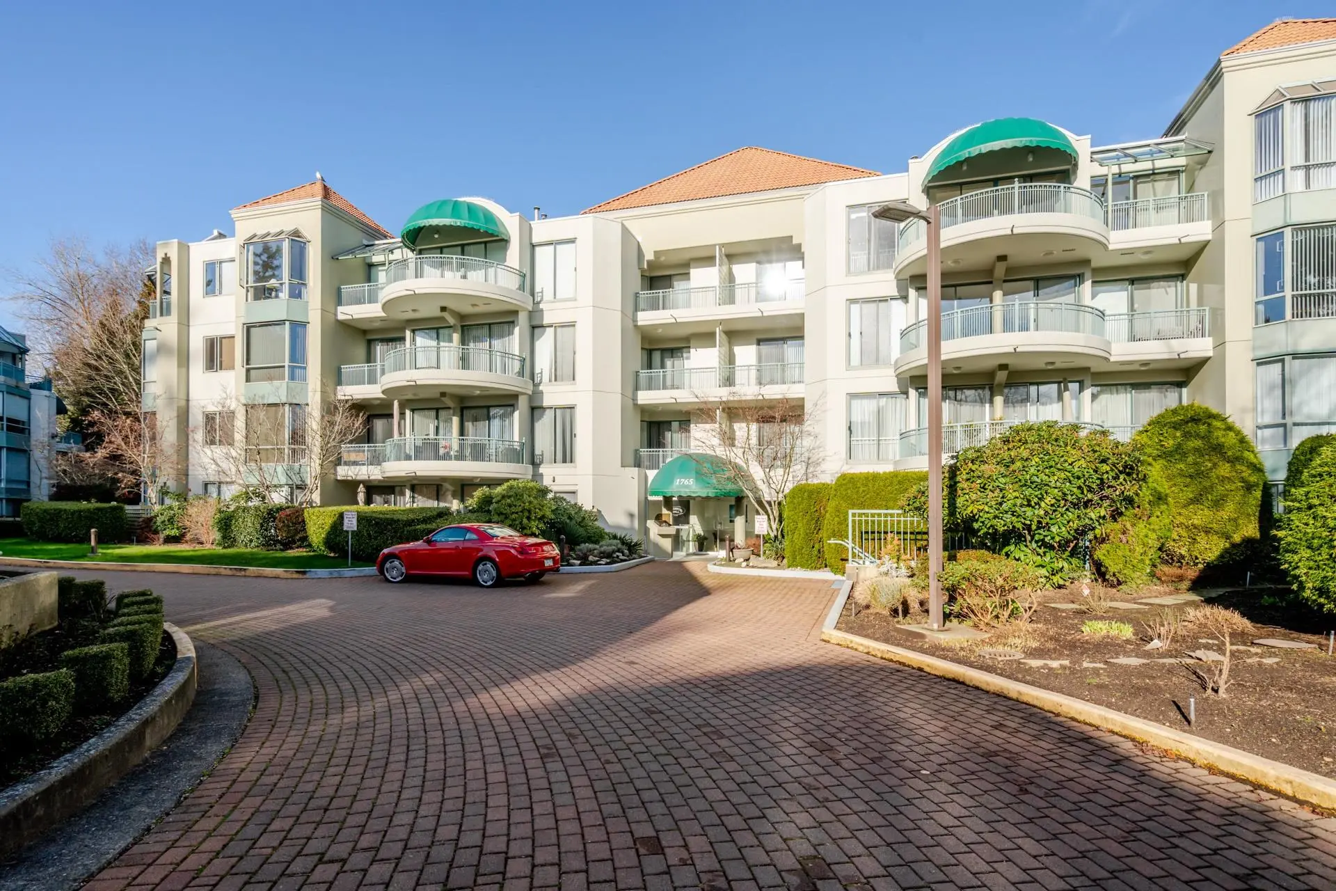 Property at #408 1765 Martin Drive, Surrey, BC