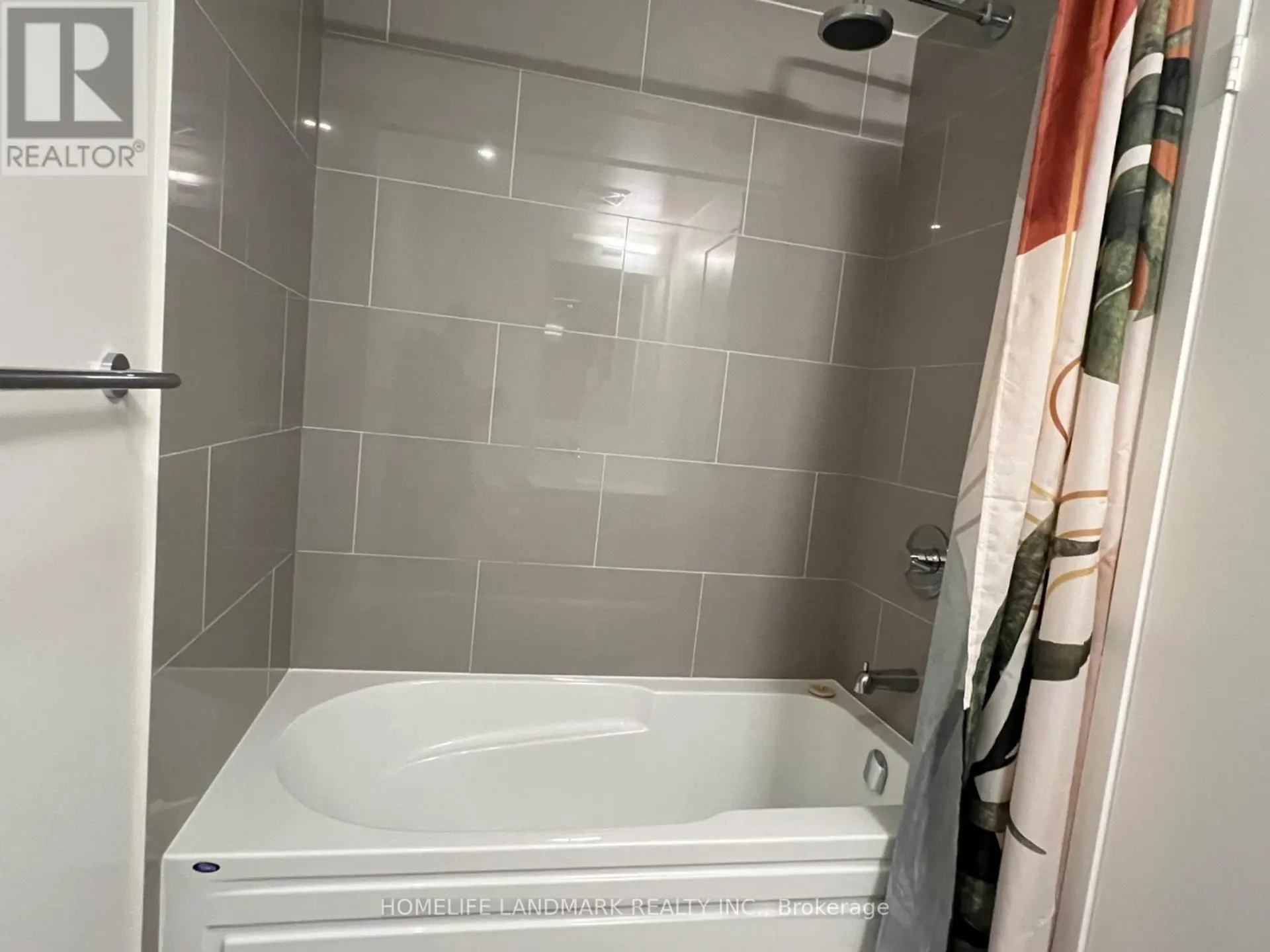 #2806 88 HARBOUR STREET - Image 11